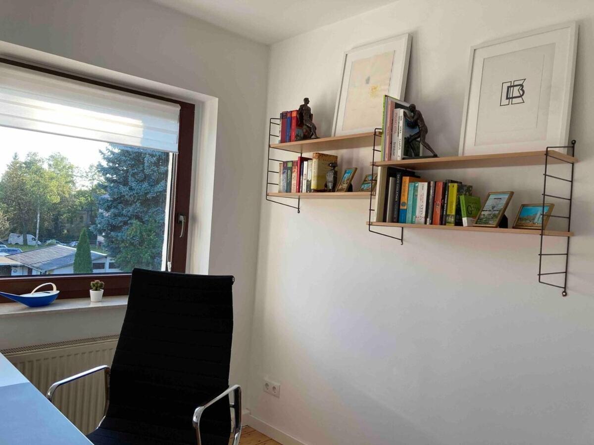 Three-Bedroom House photo 3