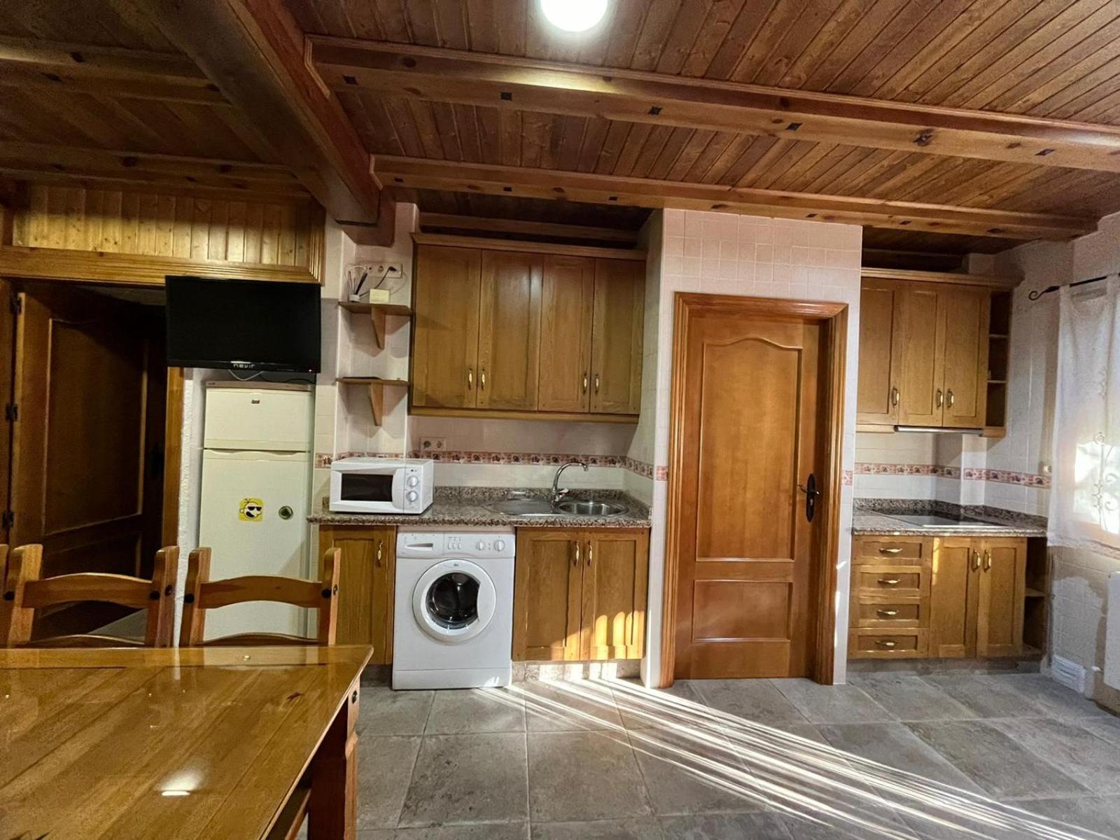 Three-Bedroom Vacation Home  photo 3
