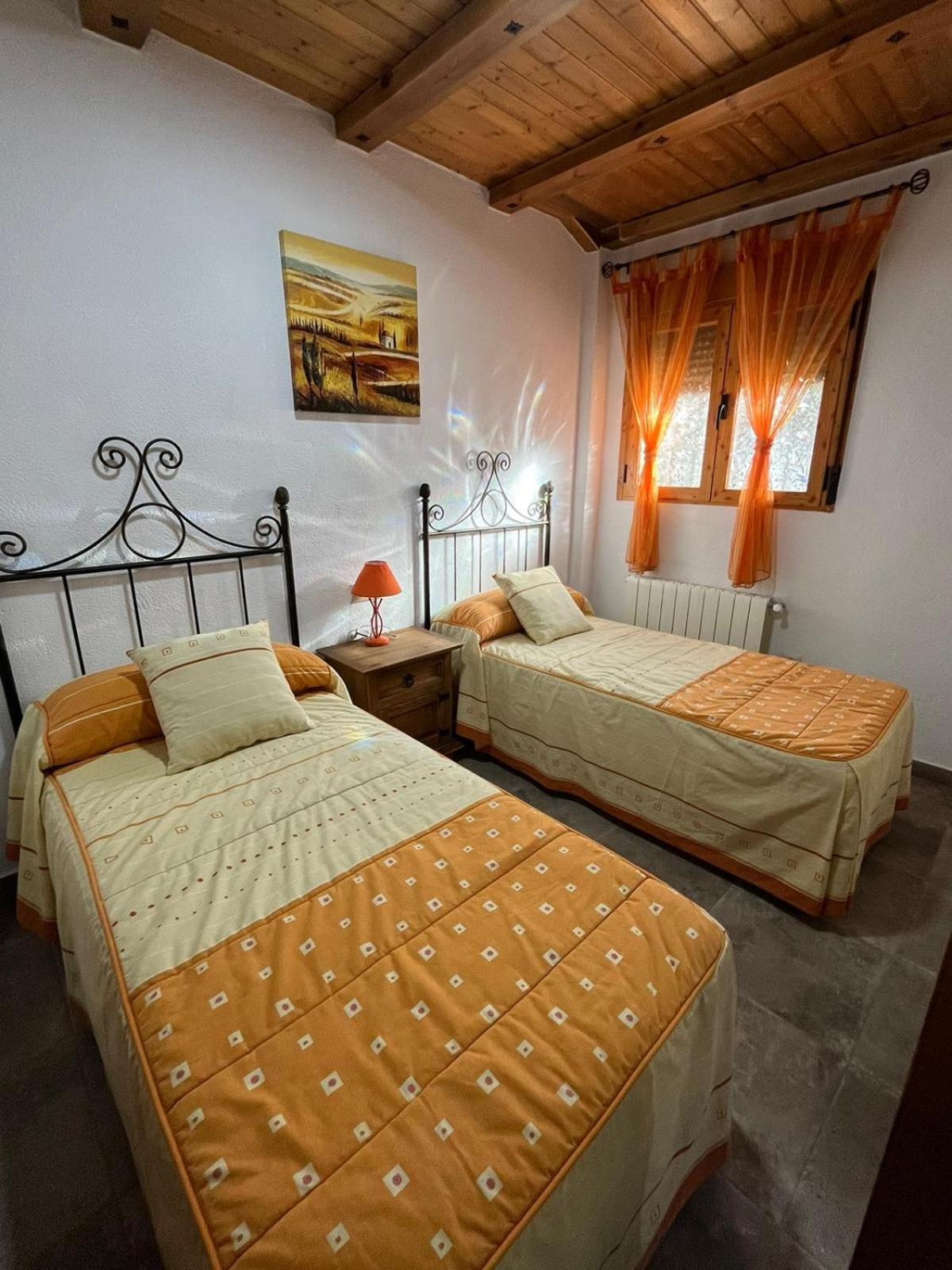 Three-Bedroom Vacation Home  photo 2