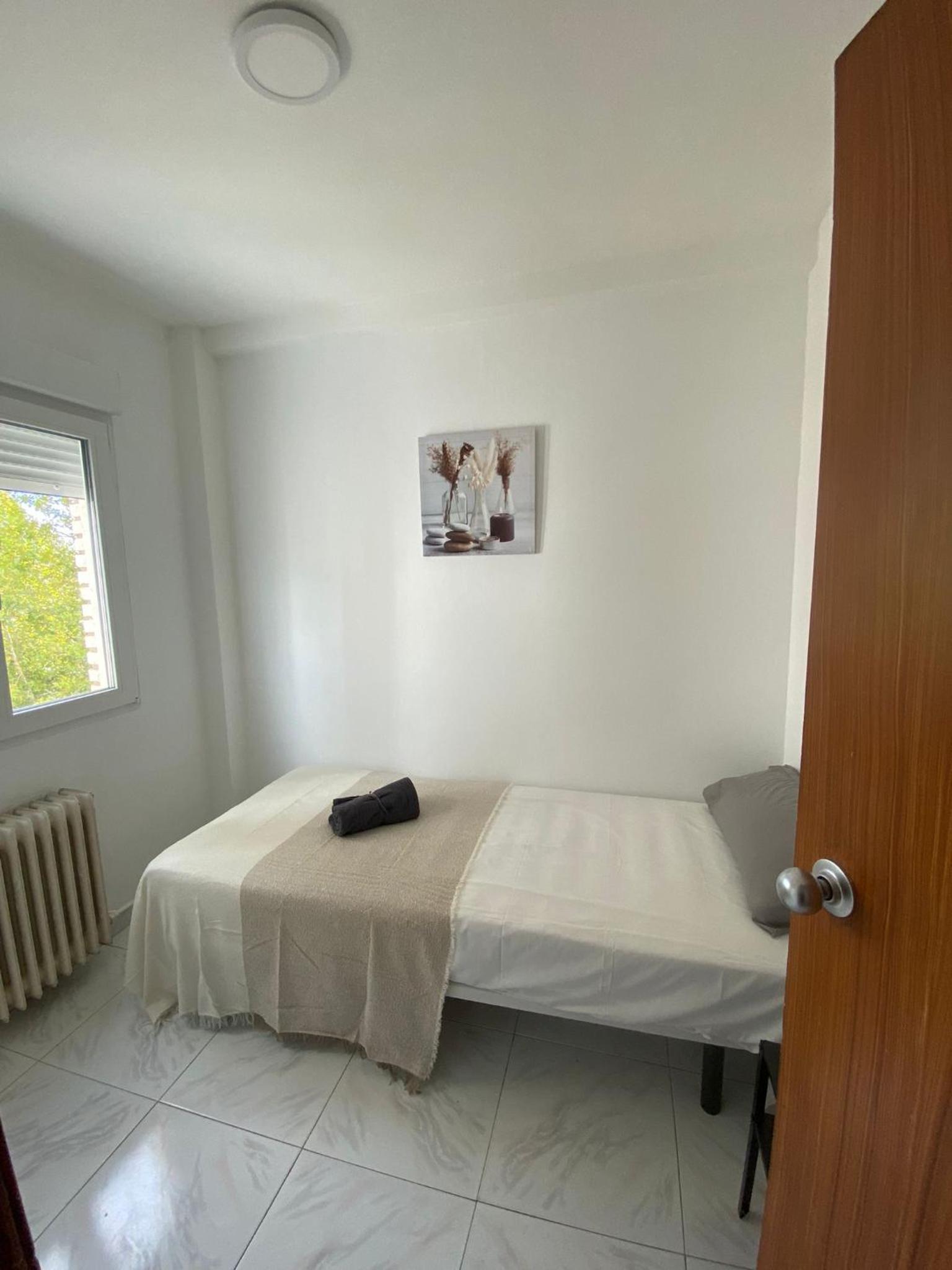Three-Bedroom Apartment photo 3