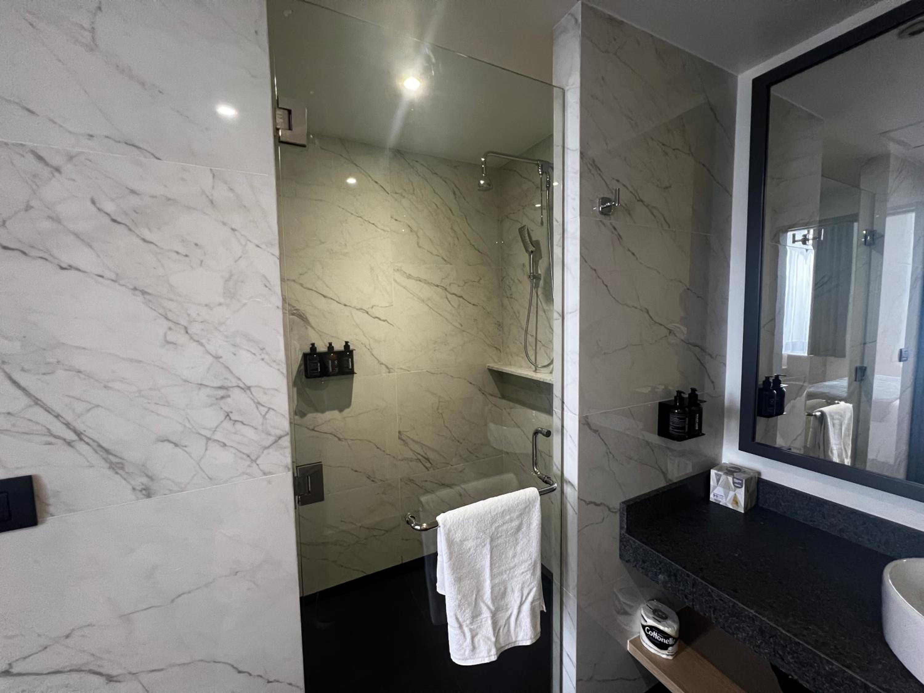 Suite with Terrace - Photo 7