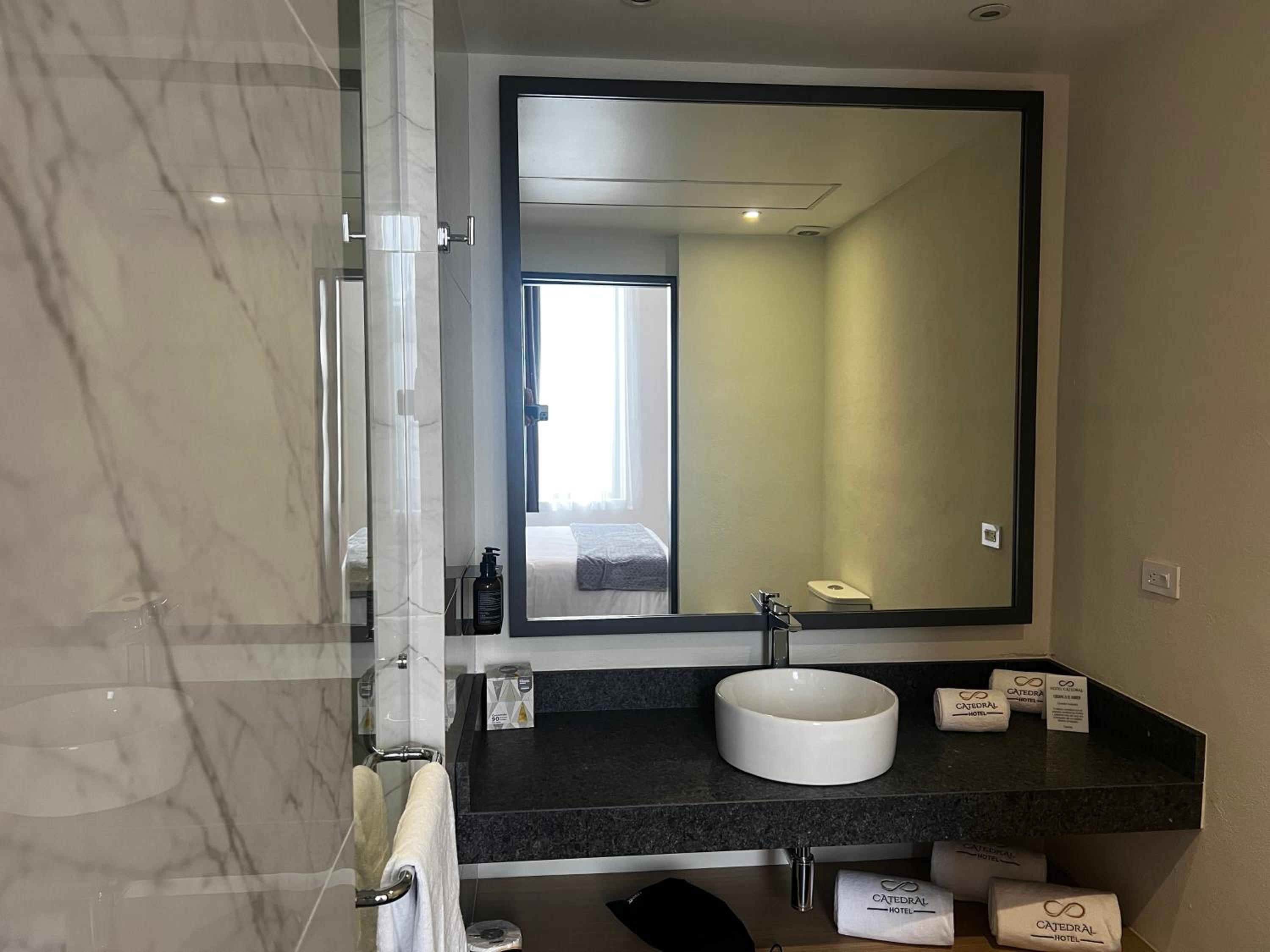 Suite with Terrace - Photo 8