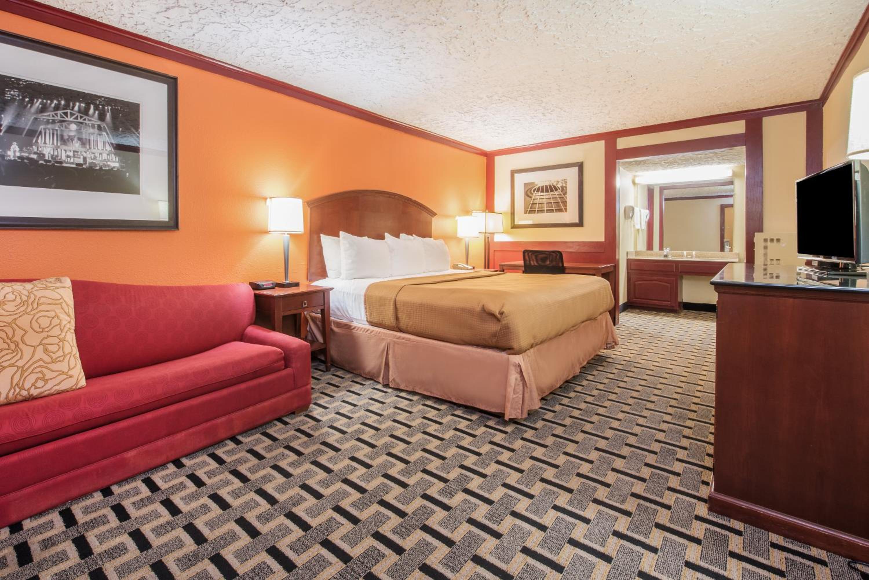 King Room - Non-Smoking - Photo 2