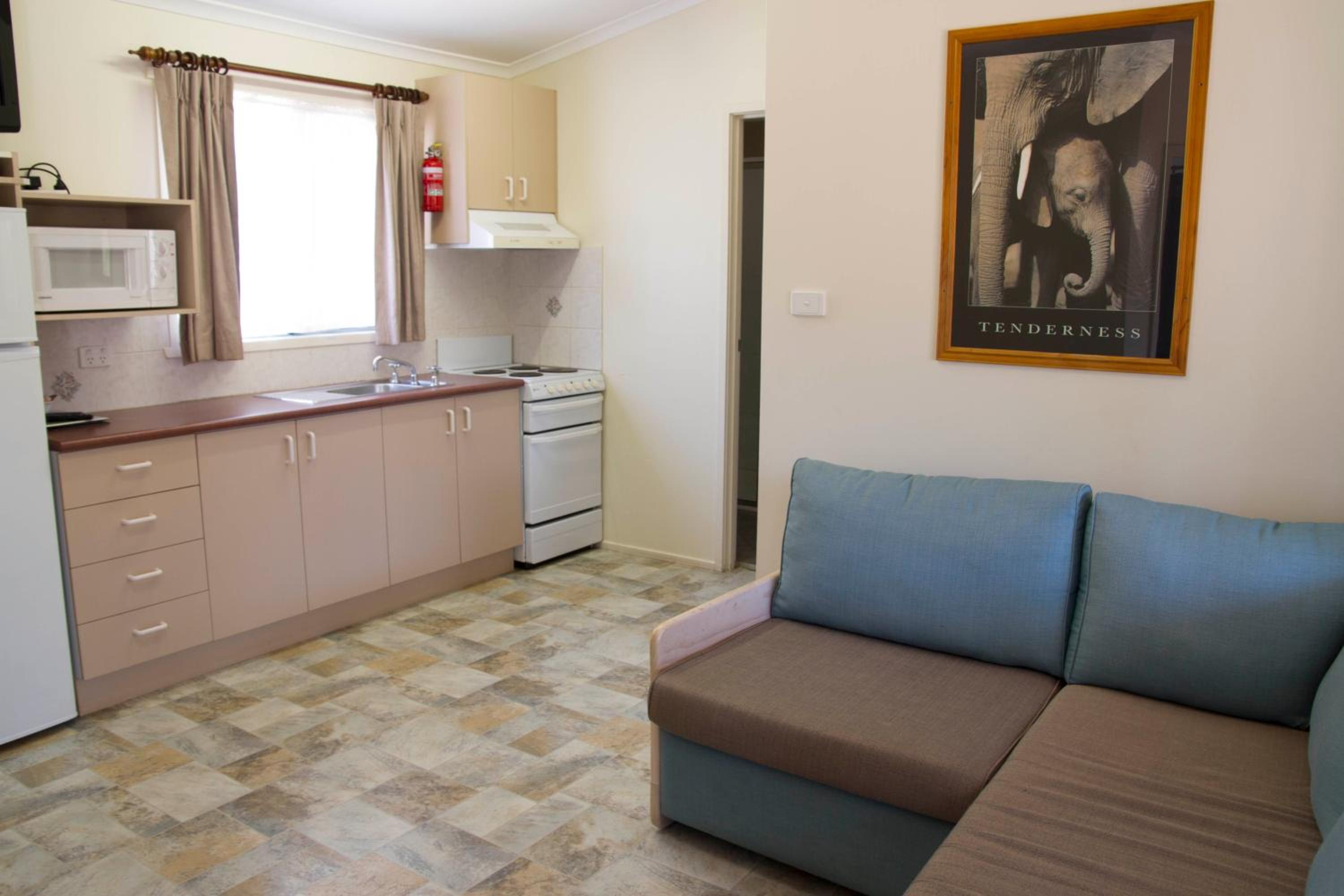 Standard 2 Bedroom Cabin photo 2