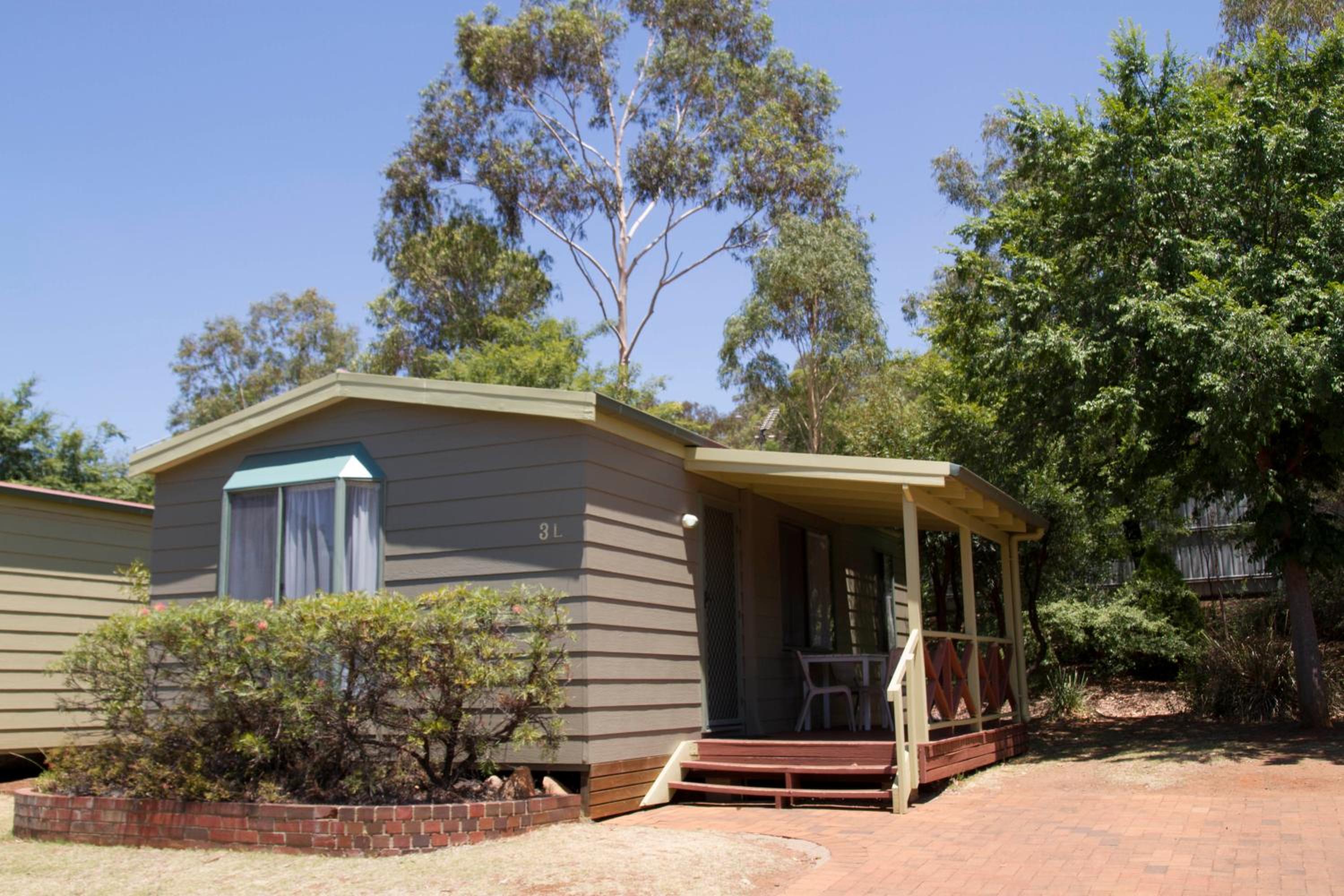 Standard 2 Bedroom Cabin photo 3