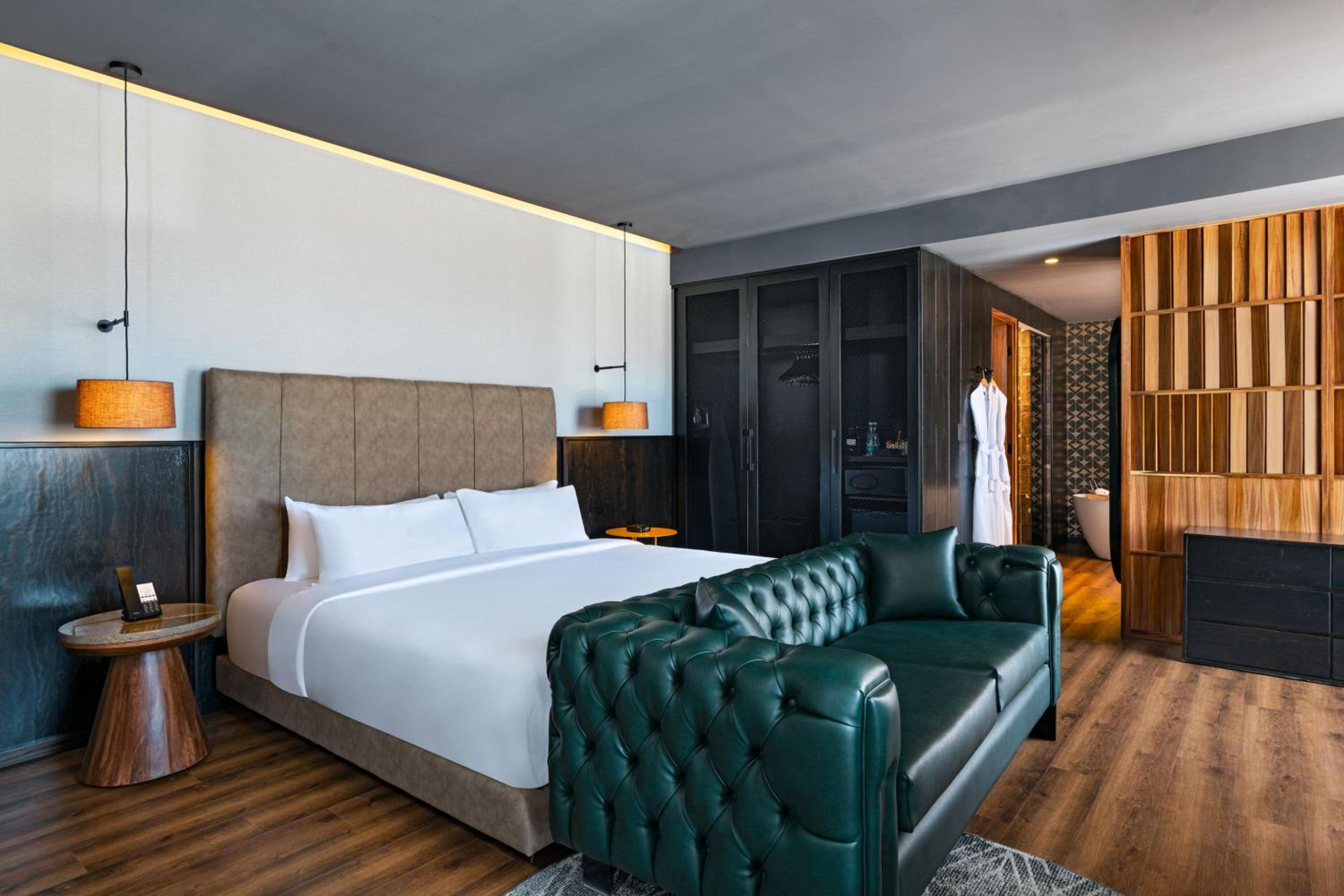 King Suite with Golf View  photo 1