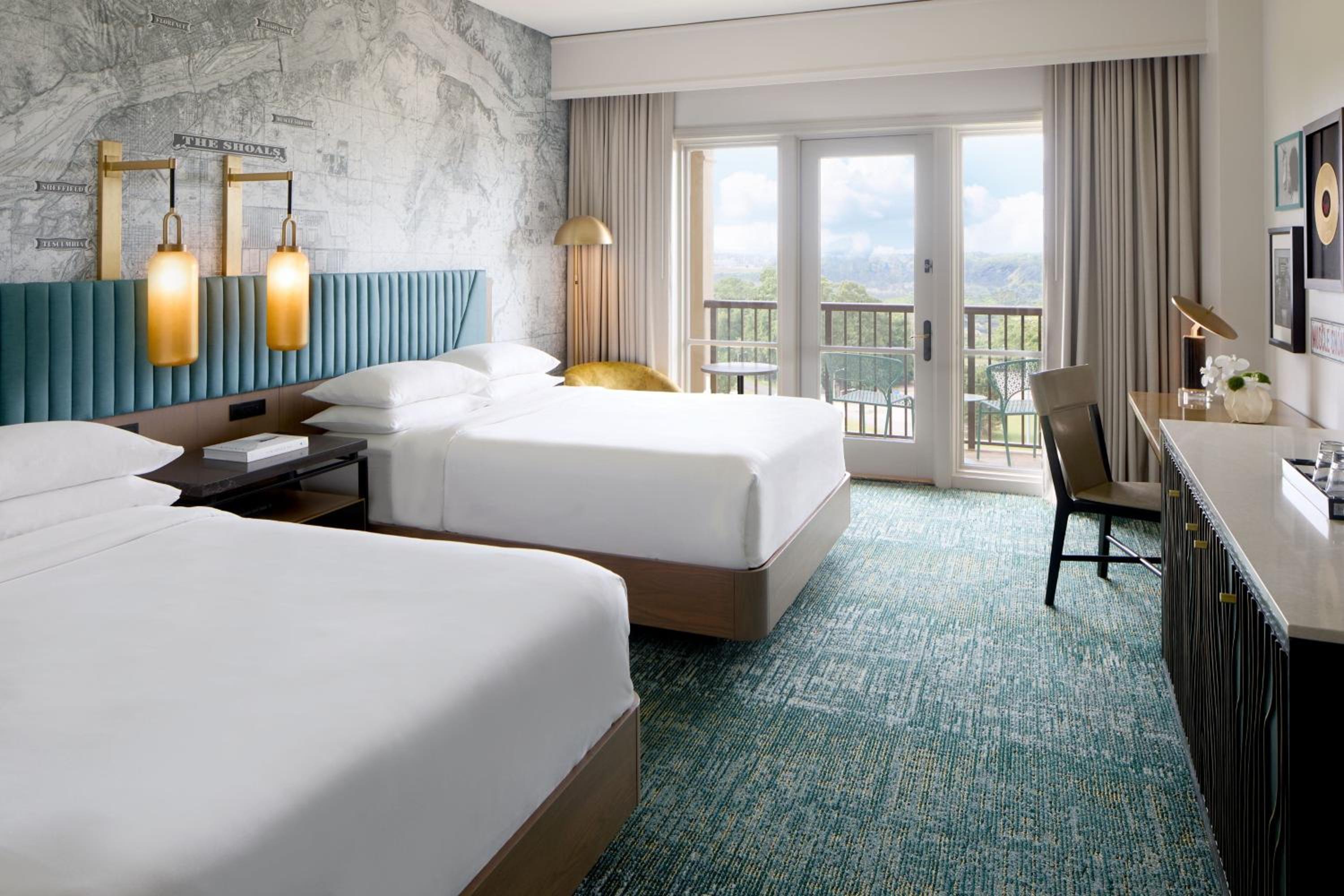 Guest room, 2 Queen, River view - Photo 19