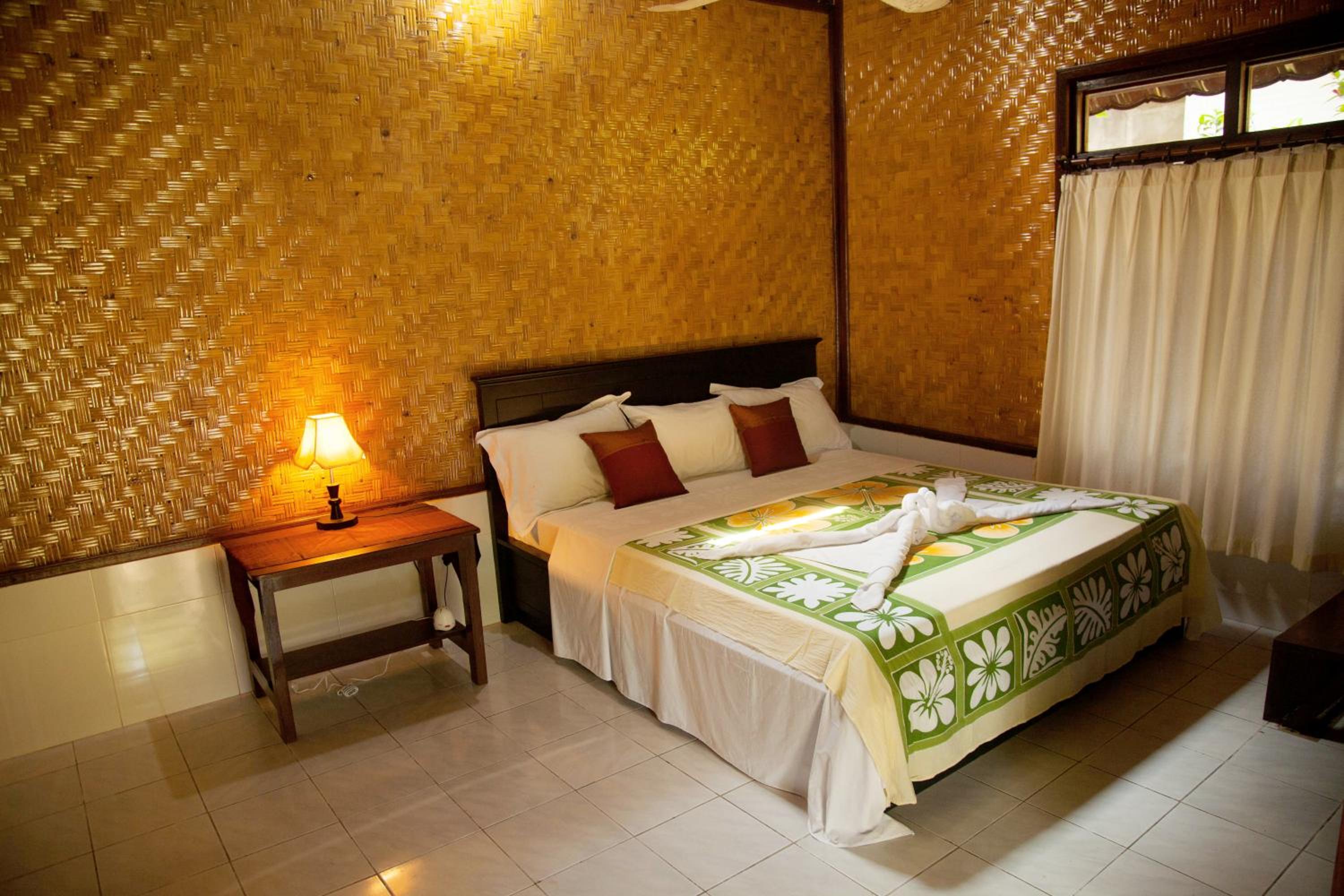 Bungalow (2 Adults) - Photo 8