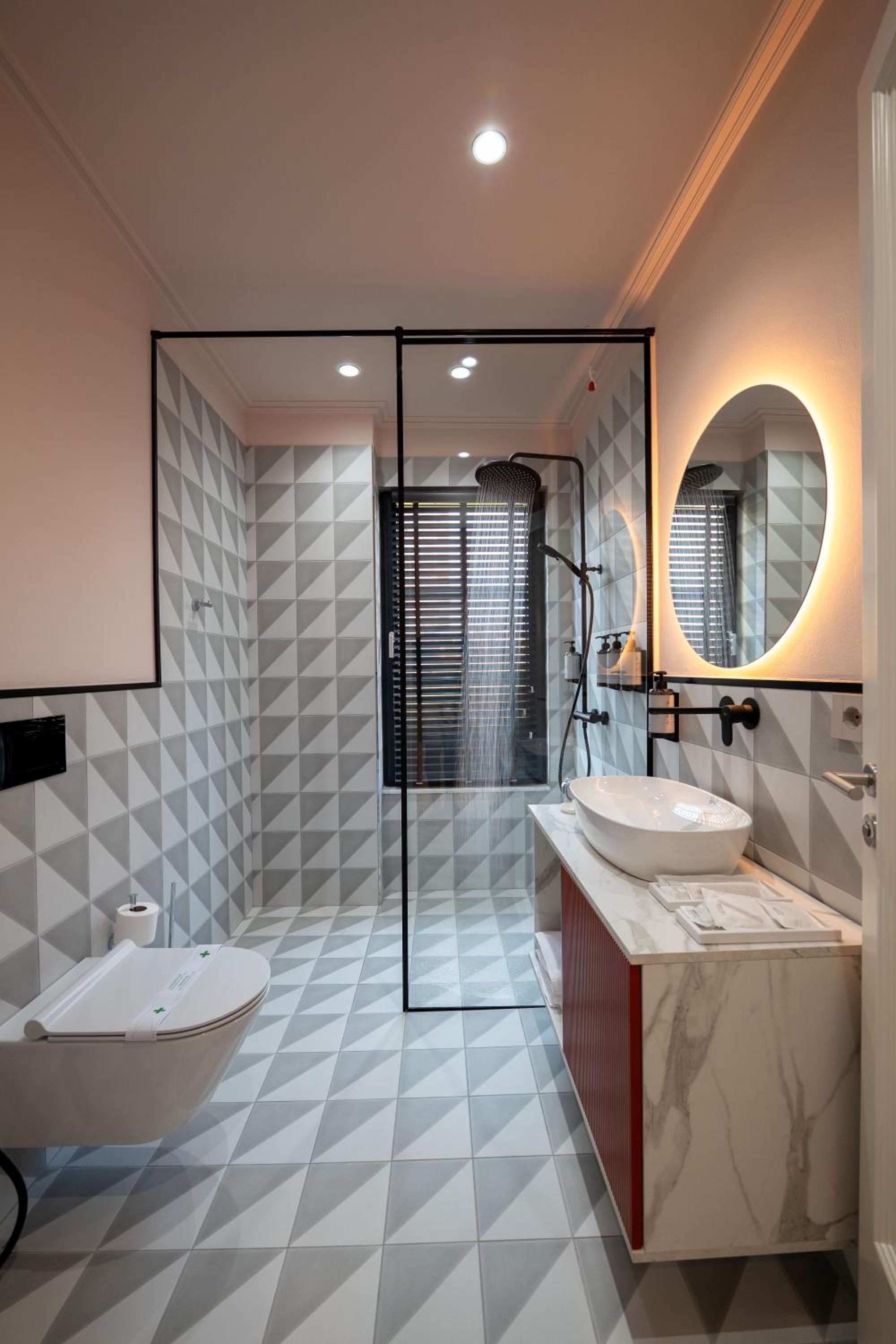 Deluxe Double or Twin Room with Balcony photo 3