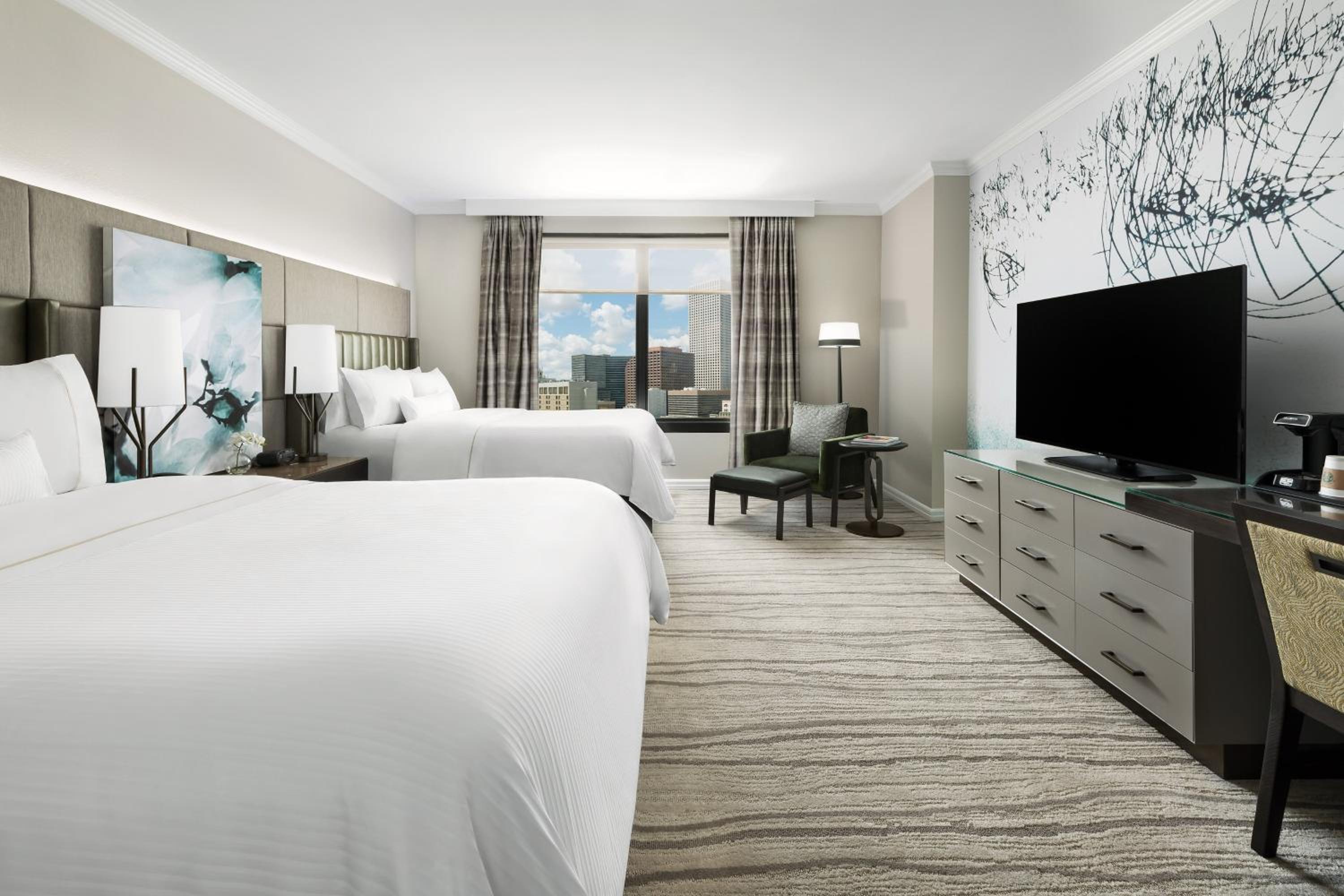 Traditional Queen, Guest room, 2 Queen, City view - Photo 12