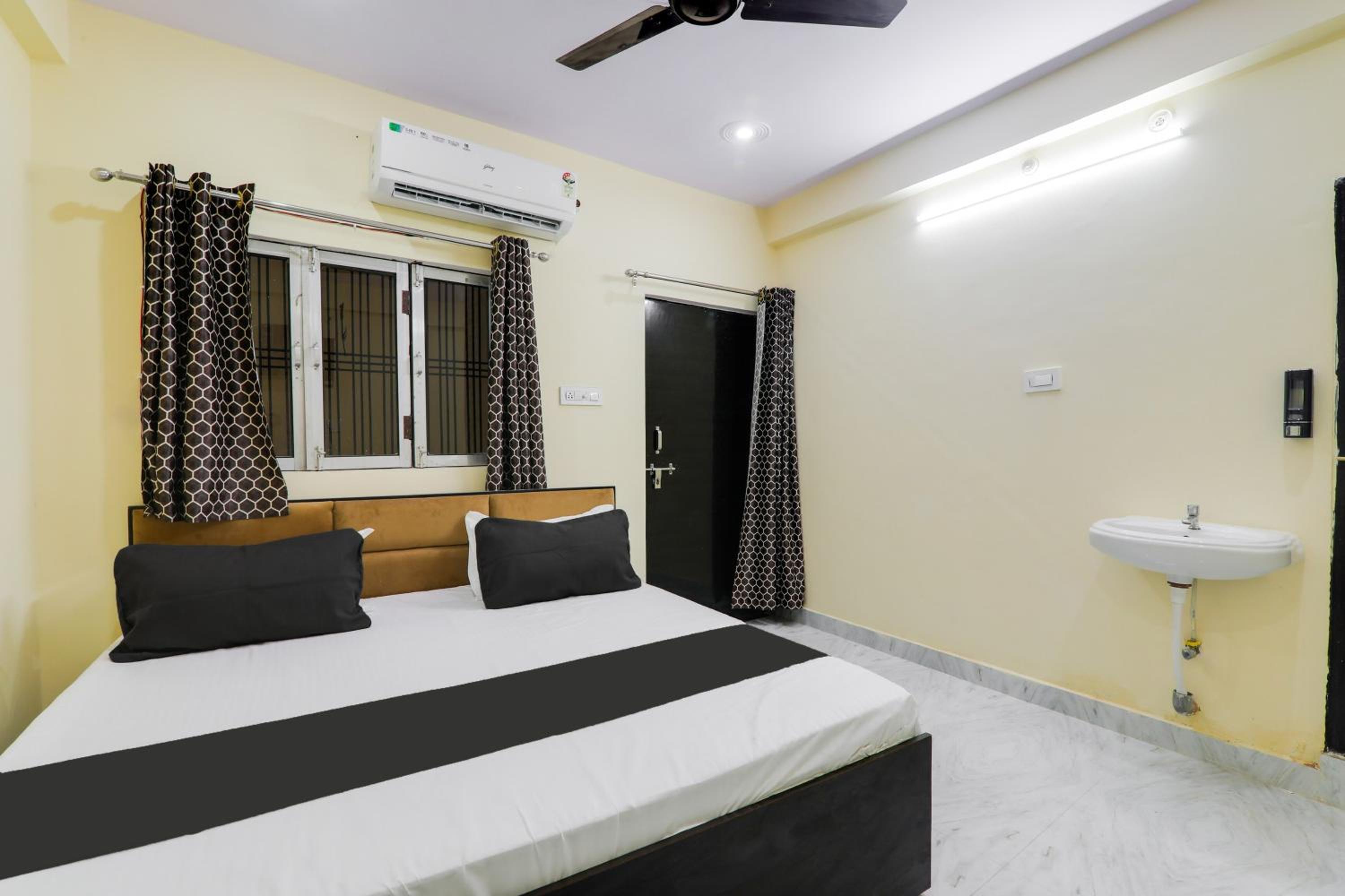Classic Triple Room
