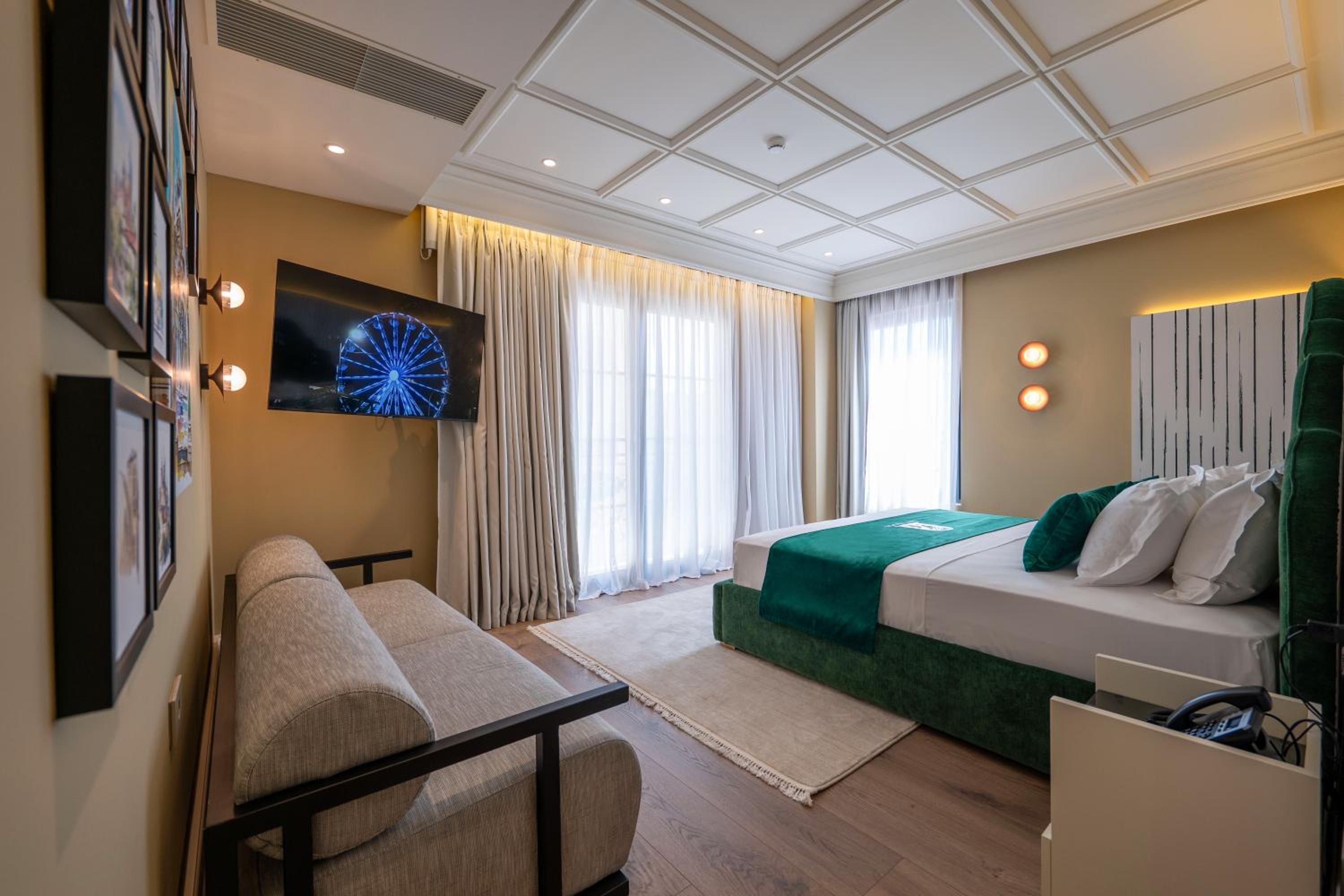 Superior Double or Twin Room photo 1