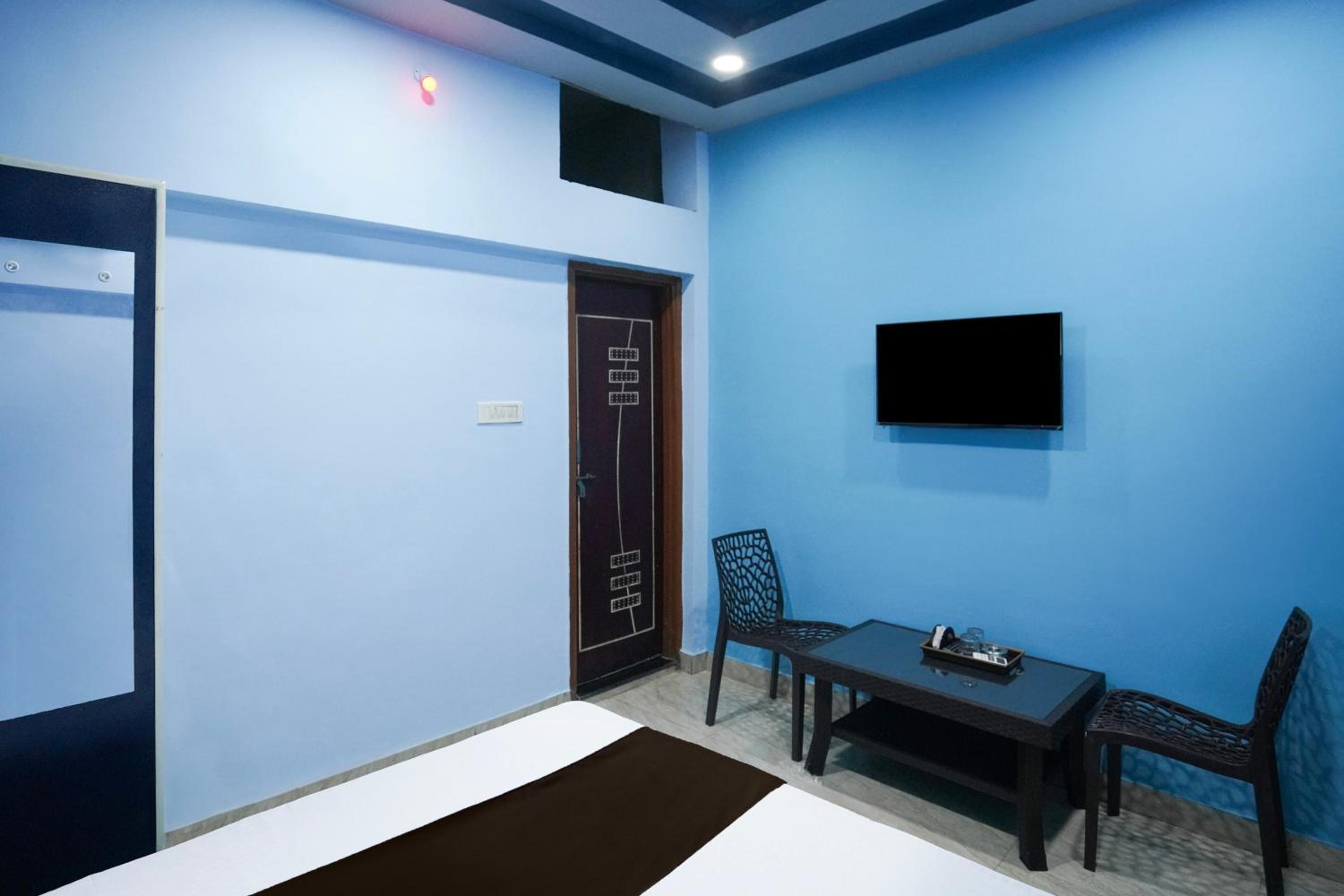 Classic Triple Room photo 2