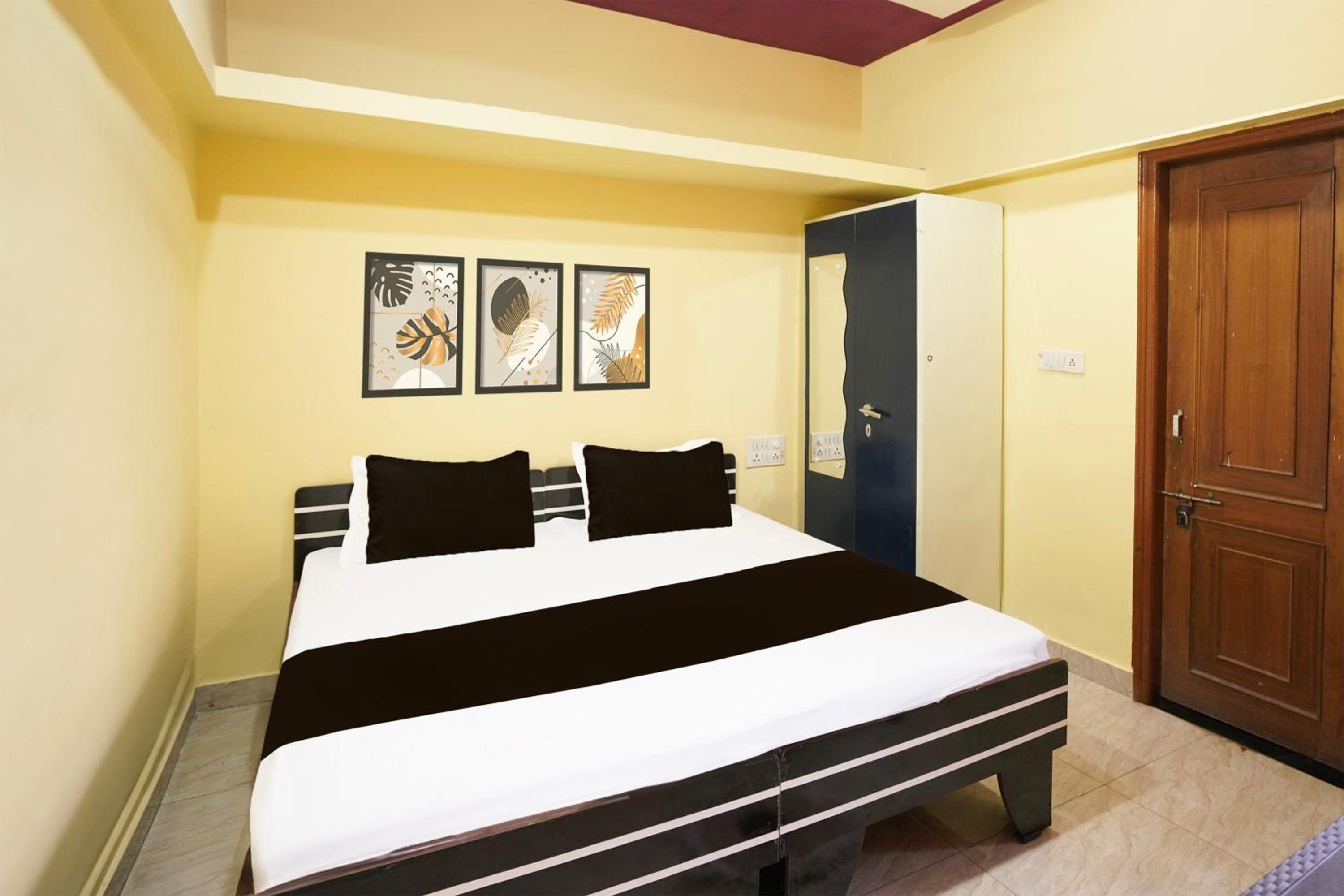 Classic Triple Room photo 1
