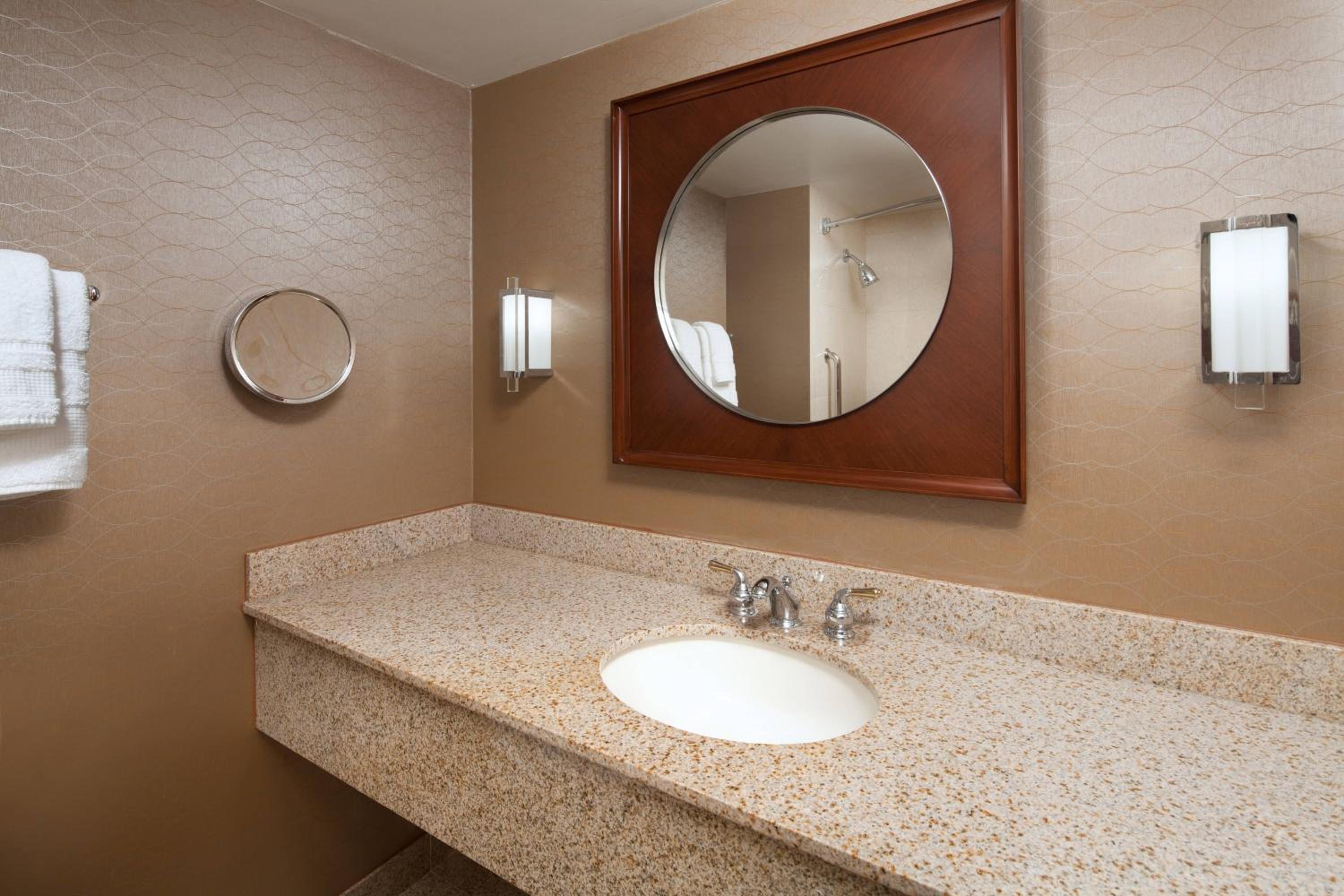 Guest Room, 1 King photo 2