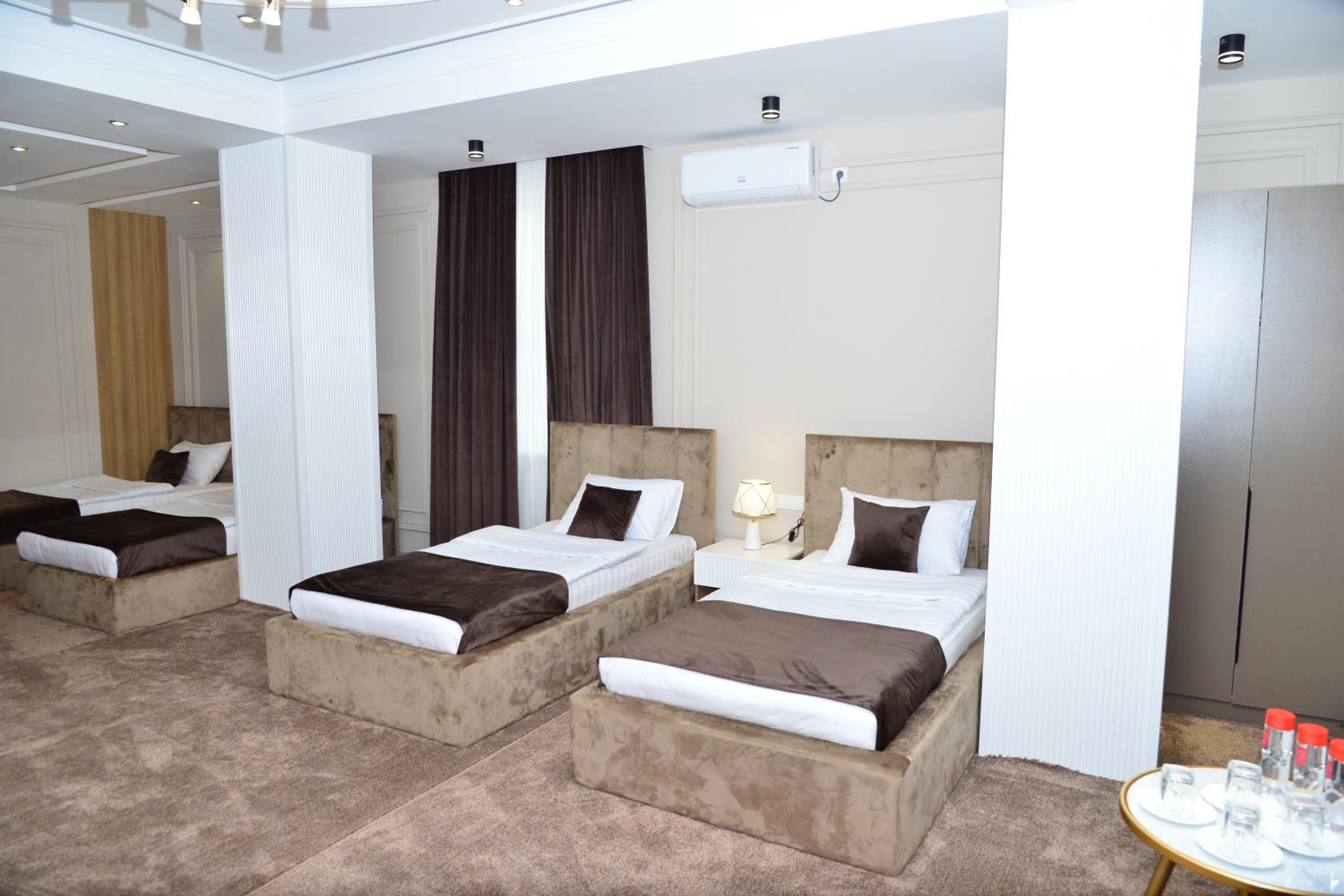 Classic Quadruple Room