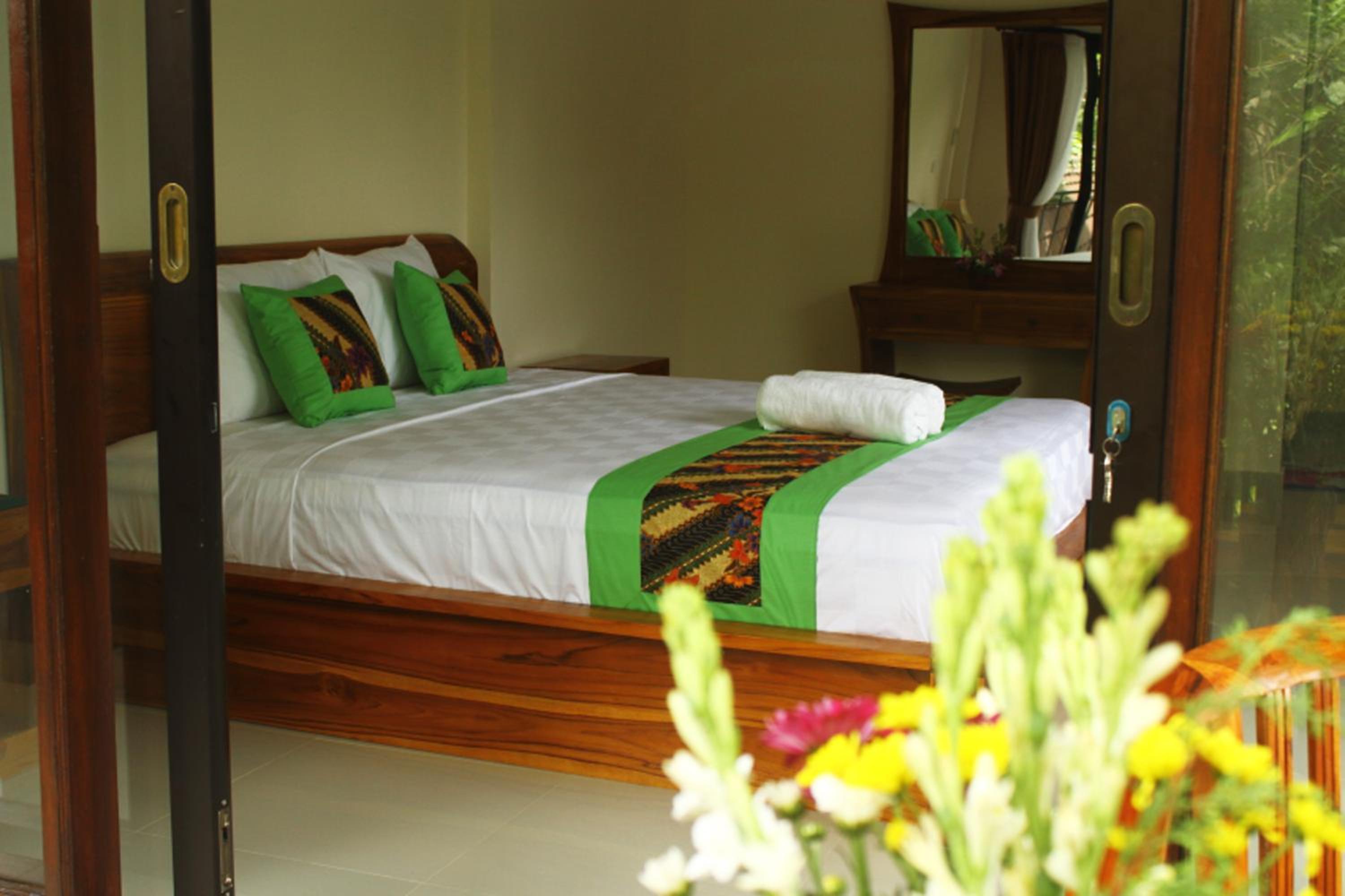 Deluxe Double Room - Photo 13