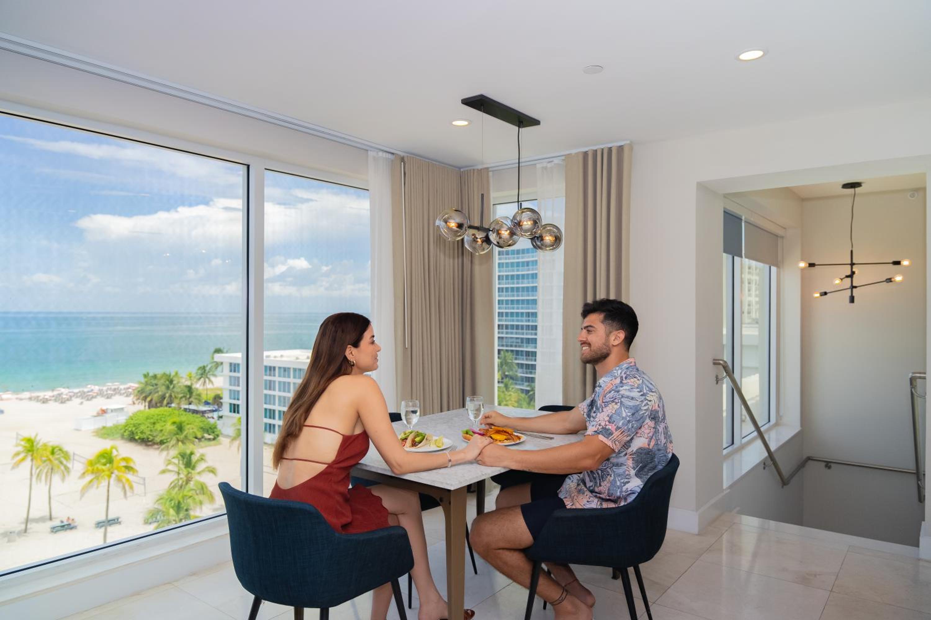 One-Bedroom Premium Apartment with Ocean View photo 3