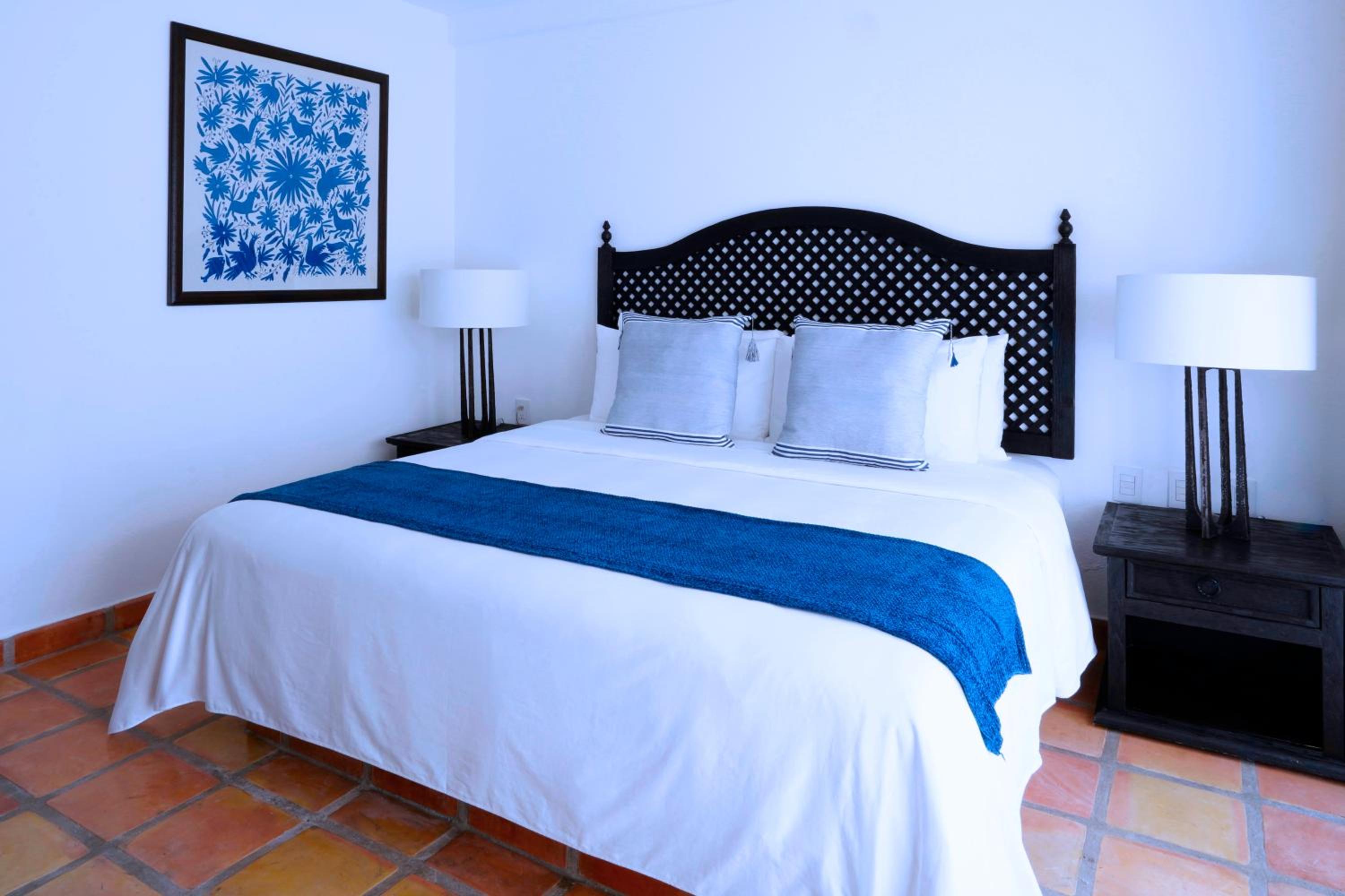 King Room with Pool Access - Photo 3