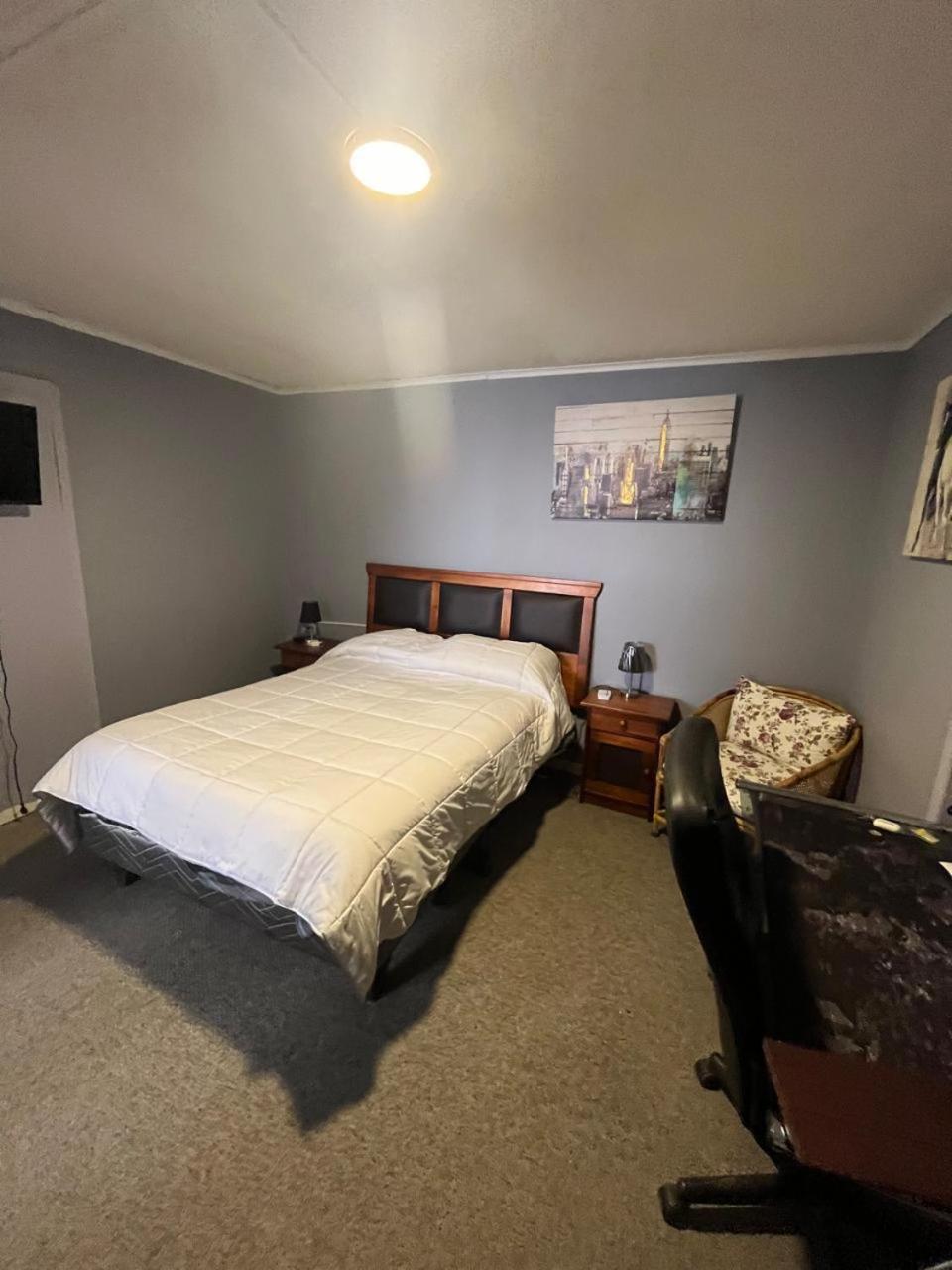 Studio Apartment with One Double Bed photo 2