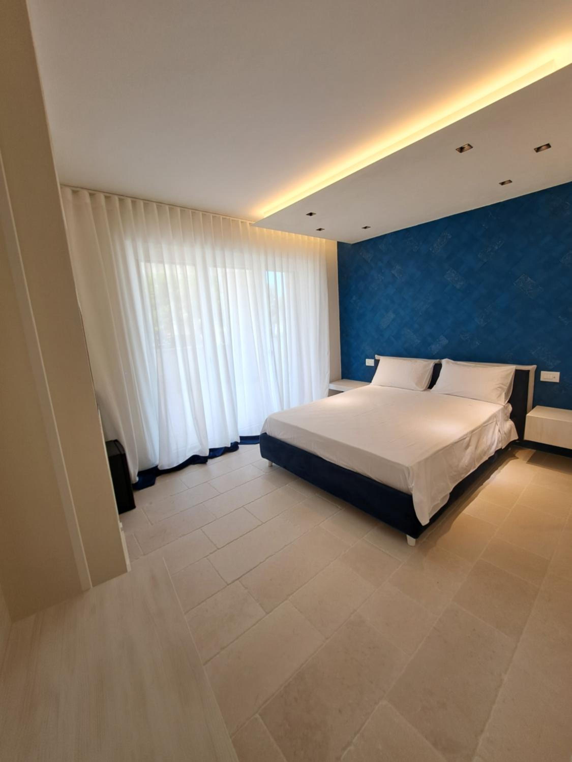 Deluxe Double Room with Balcony photo 1
