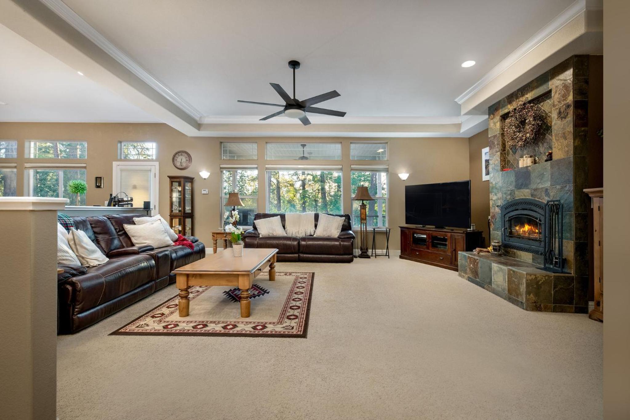 Three-Bedroom House photo 1