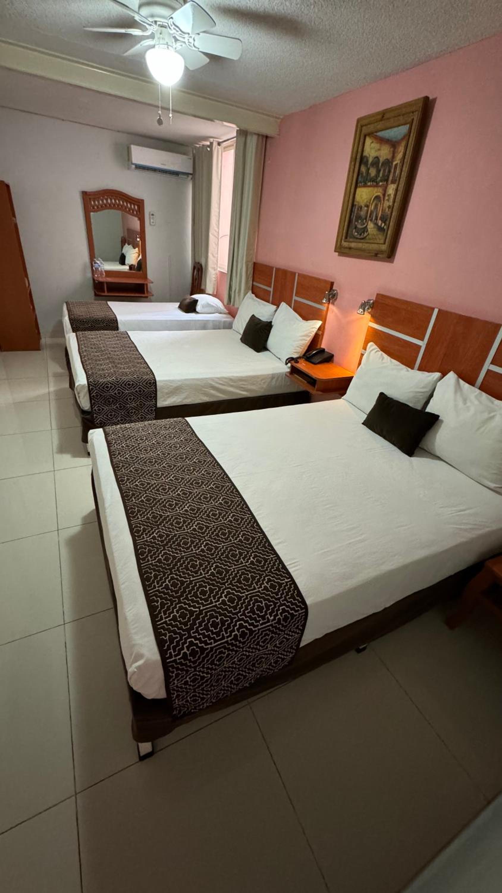Triple Room photo 2
