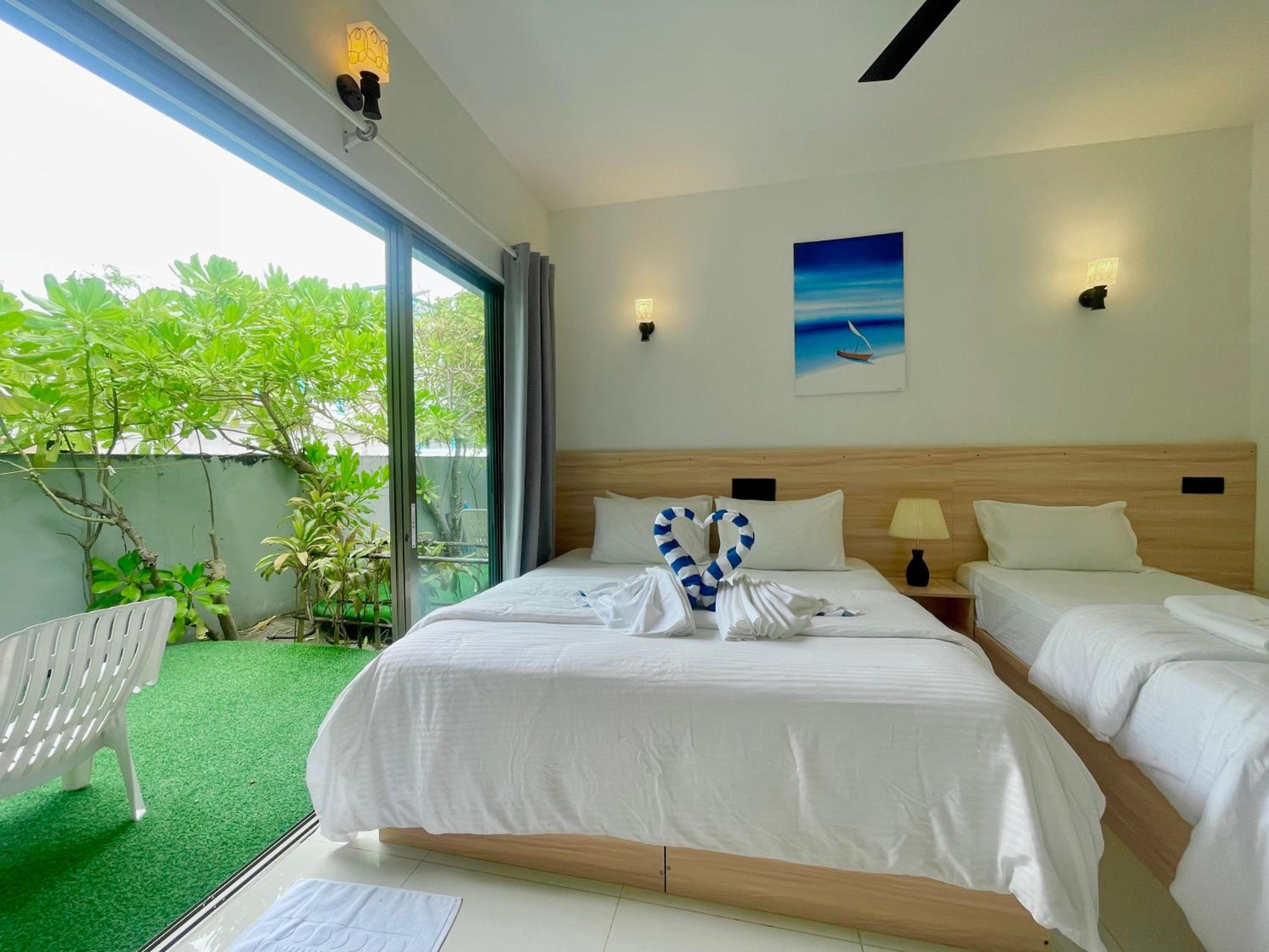Double Room with Patio photo 2