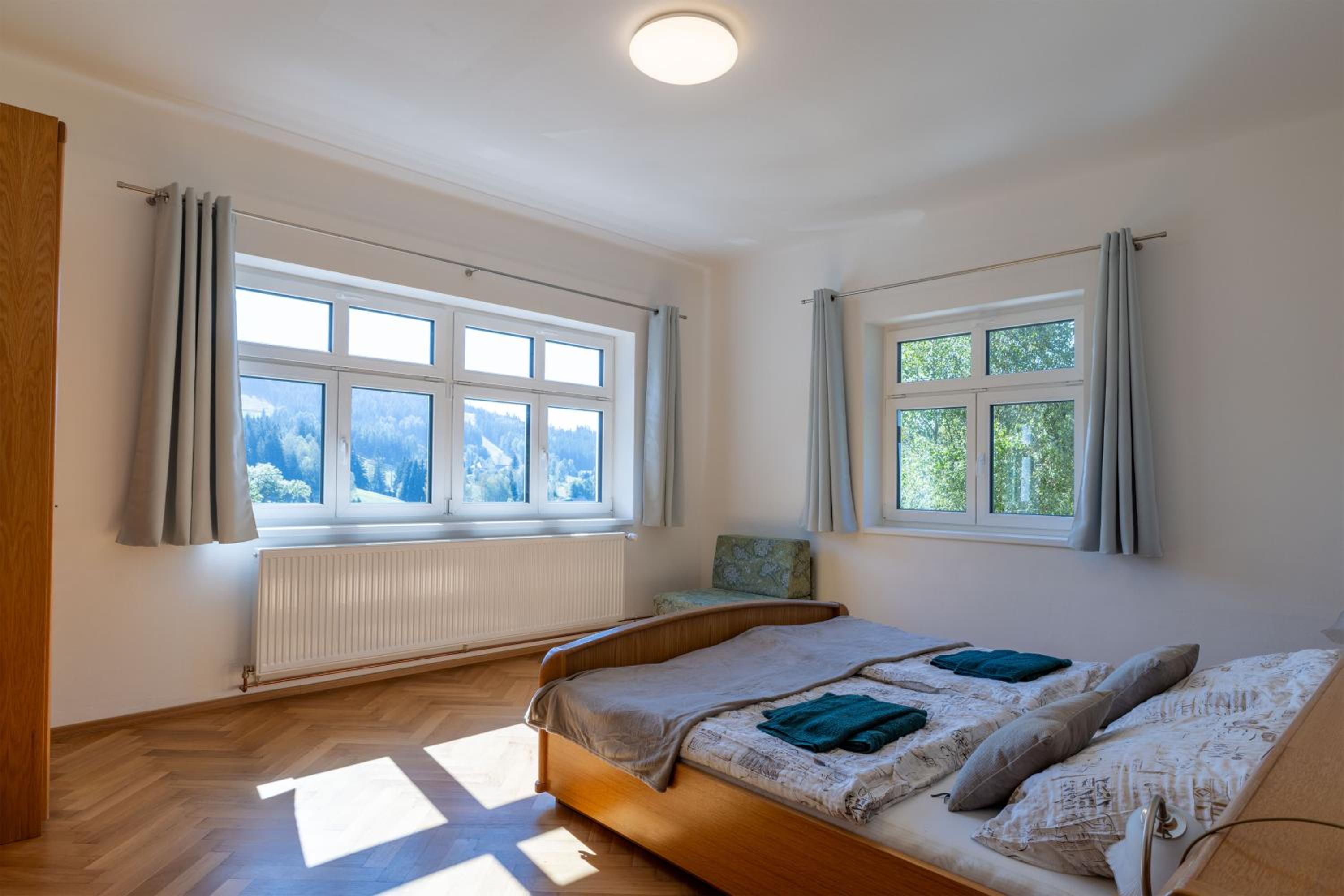 Apartment with Mountain View photo 3