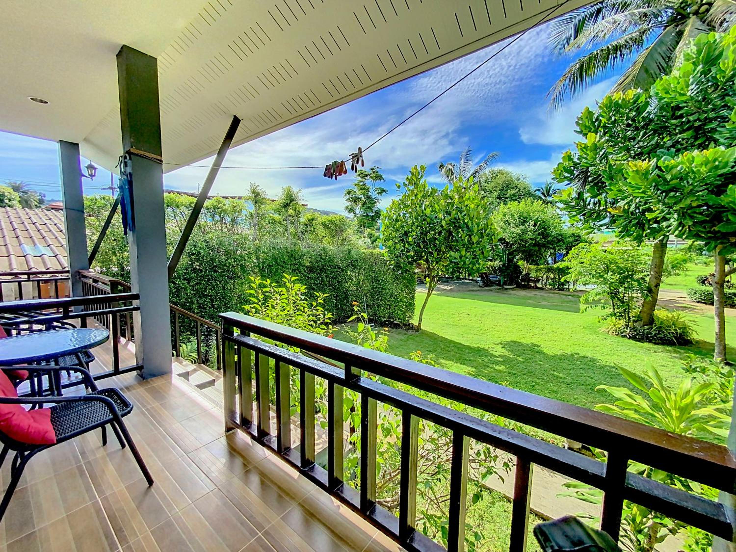Deluxe Bungalow photo 2