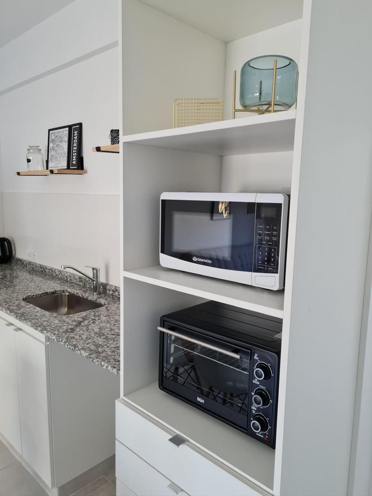 One-Bedroom Apartment photo 3
