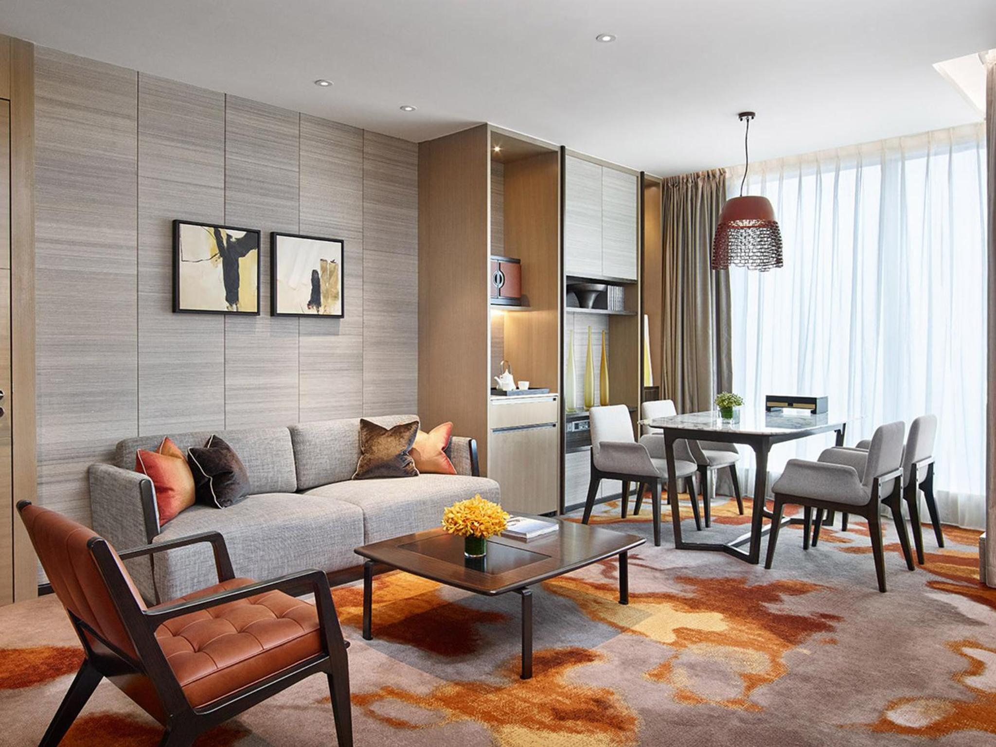 Suite photo 1