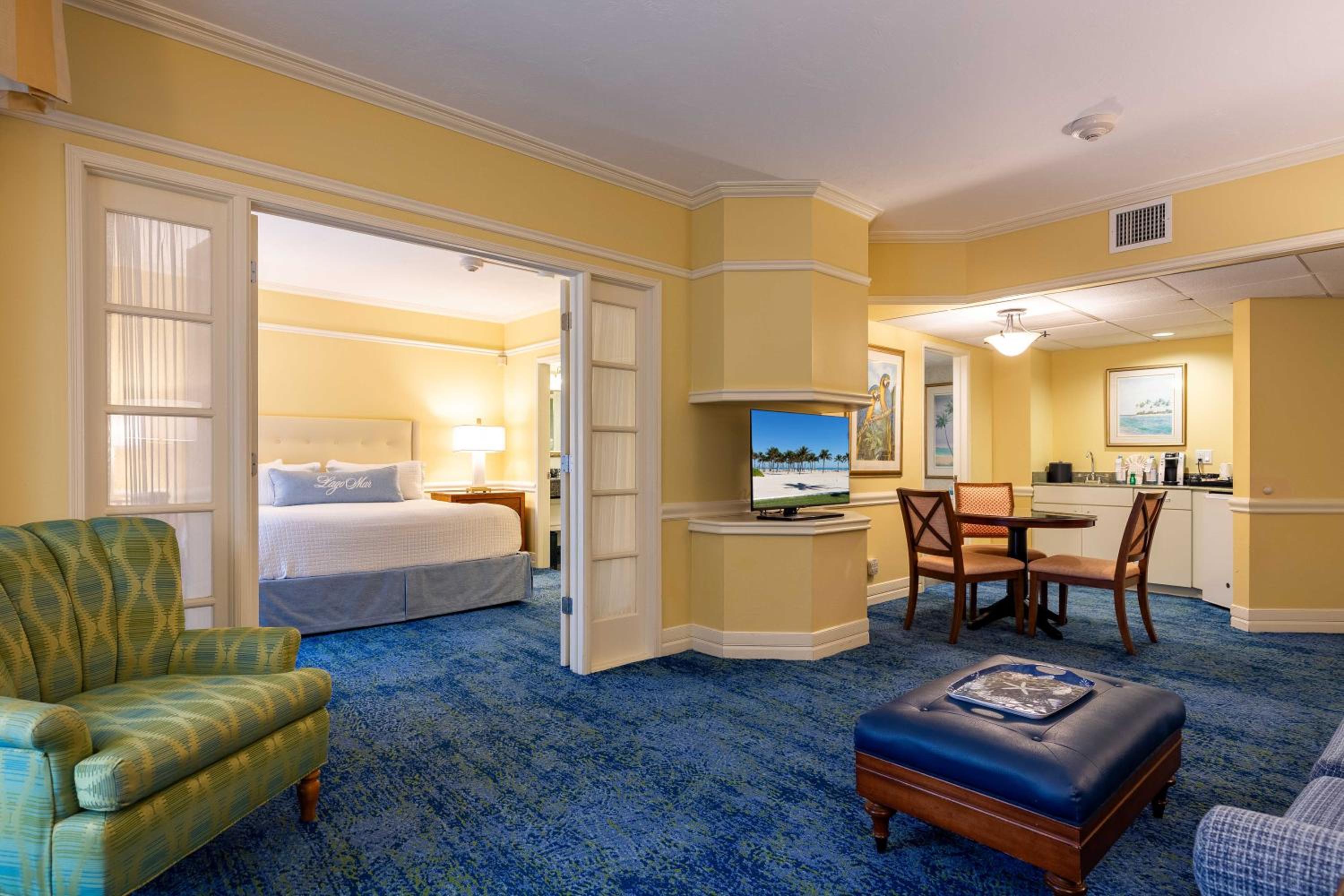 Executive One-Bedroom King Suite - Photo 1