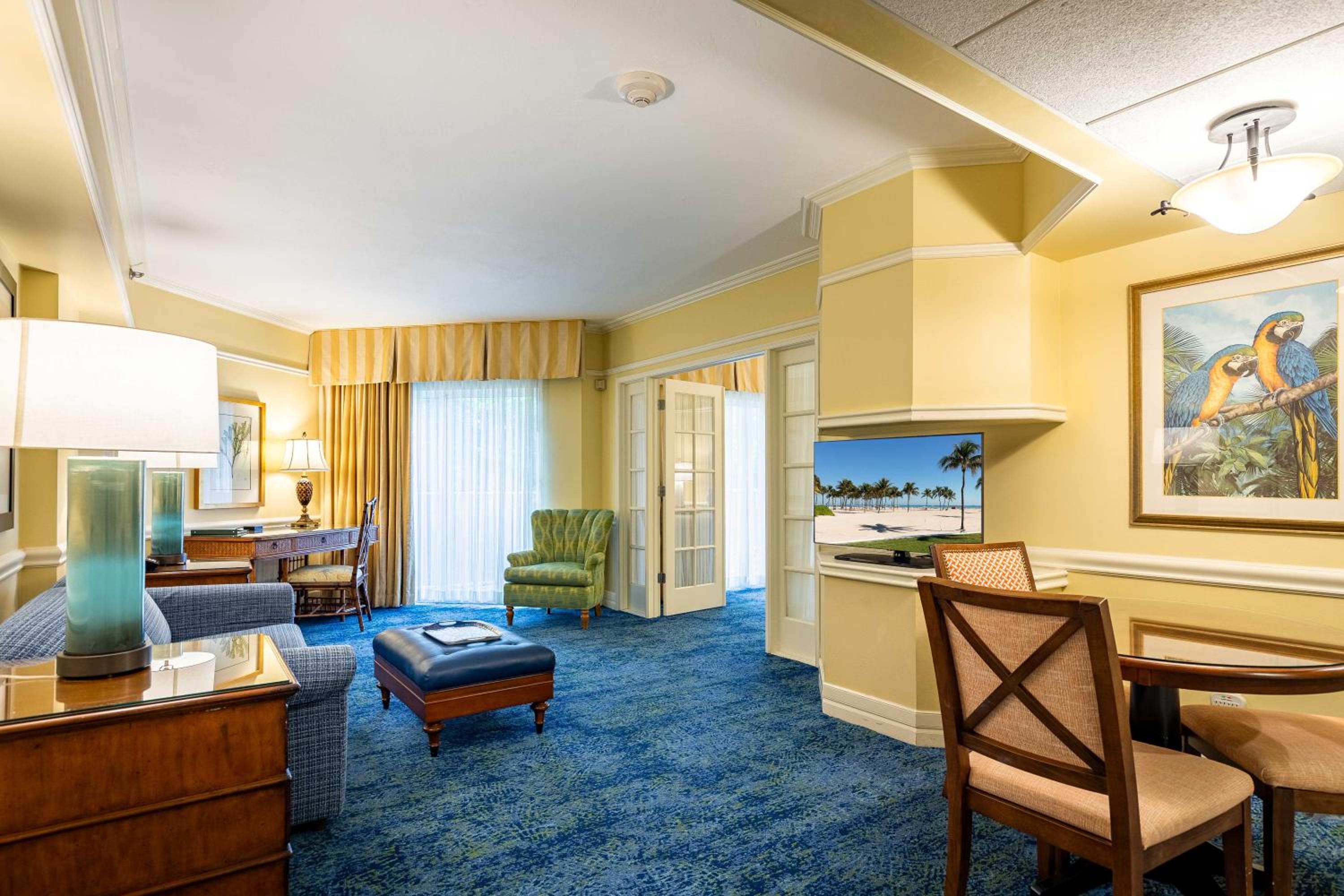 Executive One-Bedroom King Suite - Photo 17