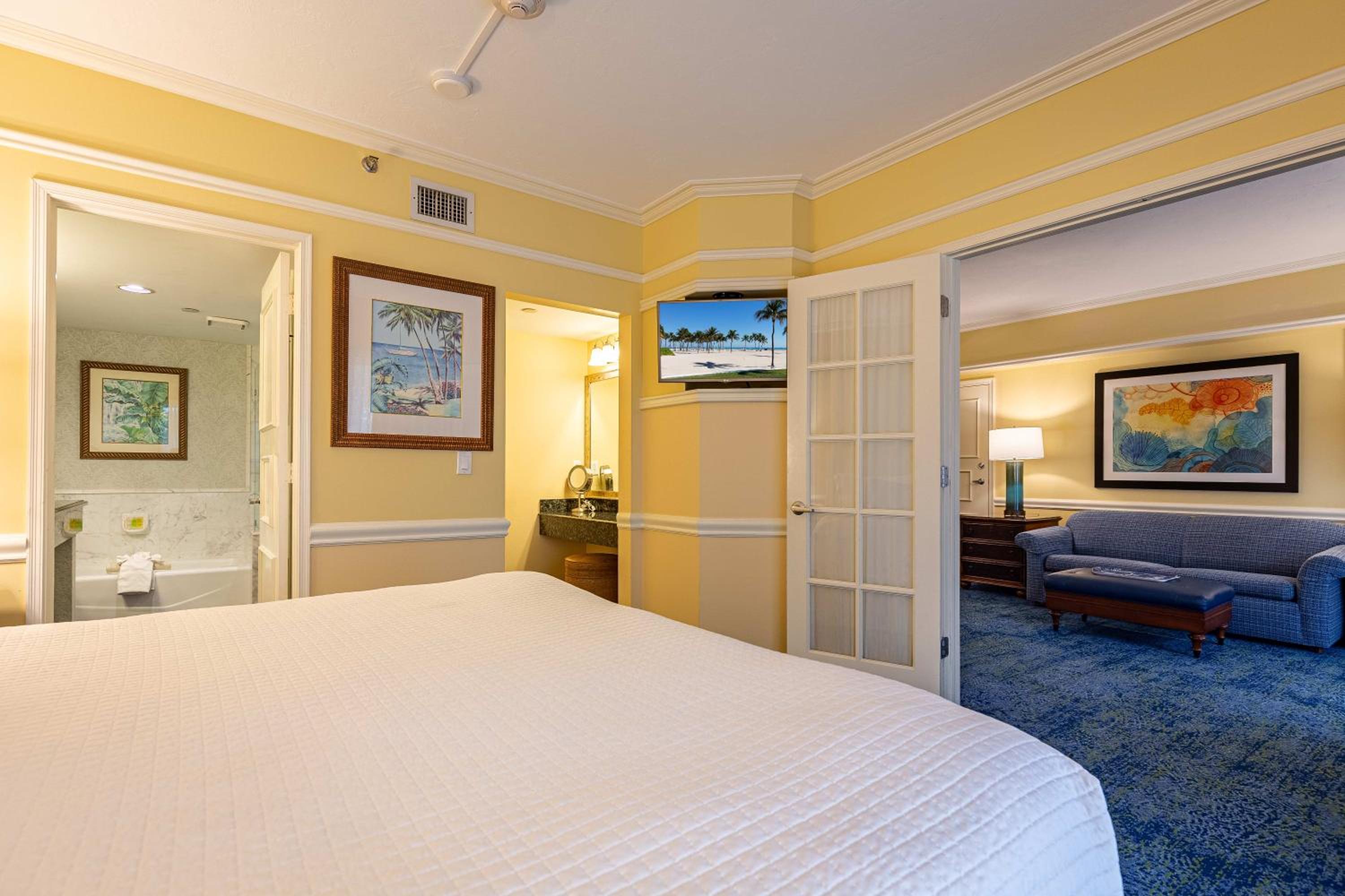 Executive One-Bedroom King Suite - Photo 8