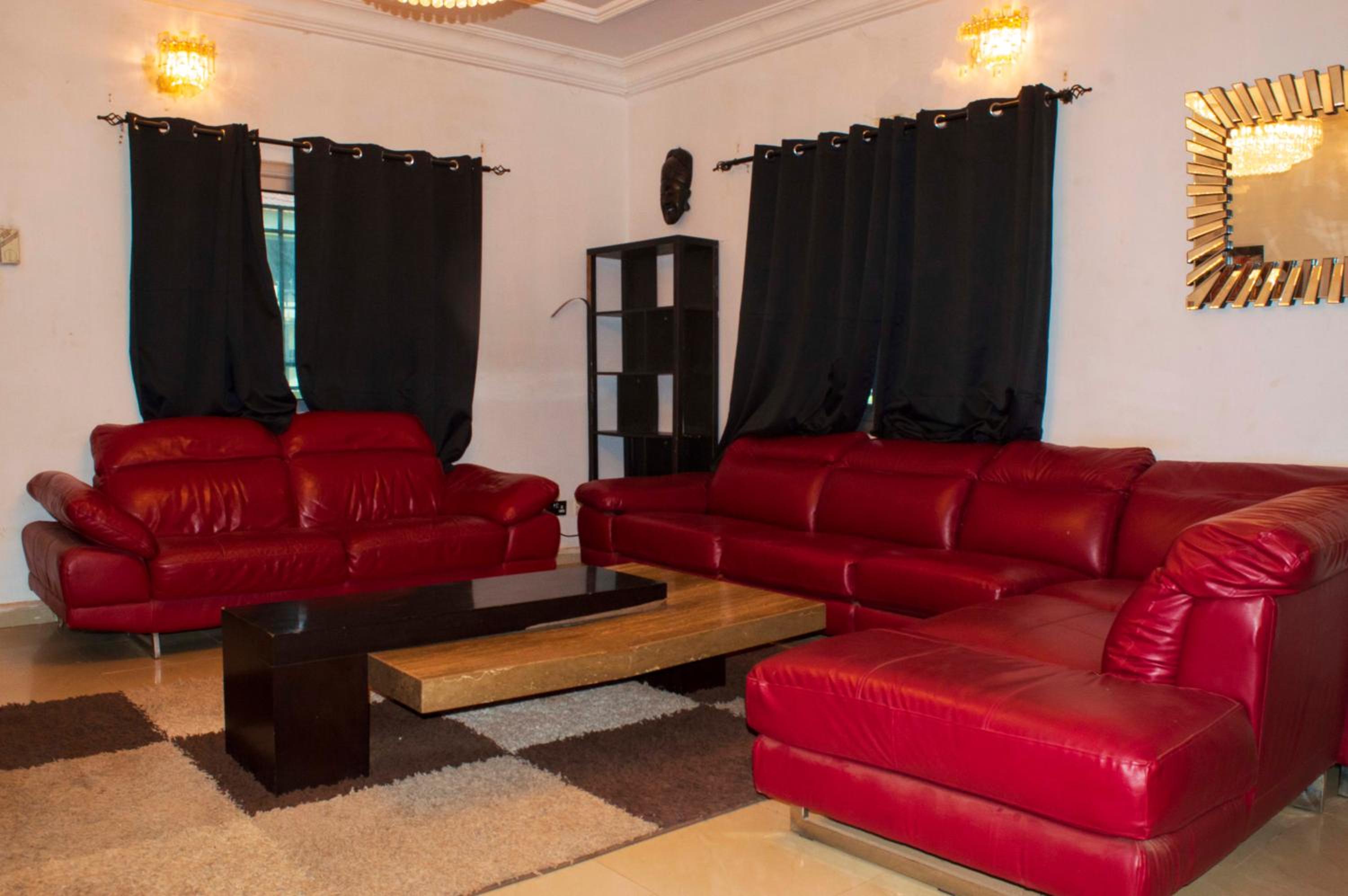 Three-Bedroom Villa photo 2