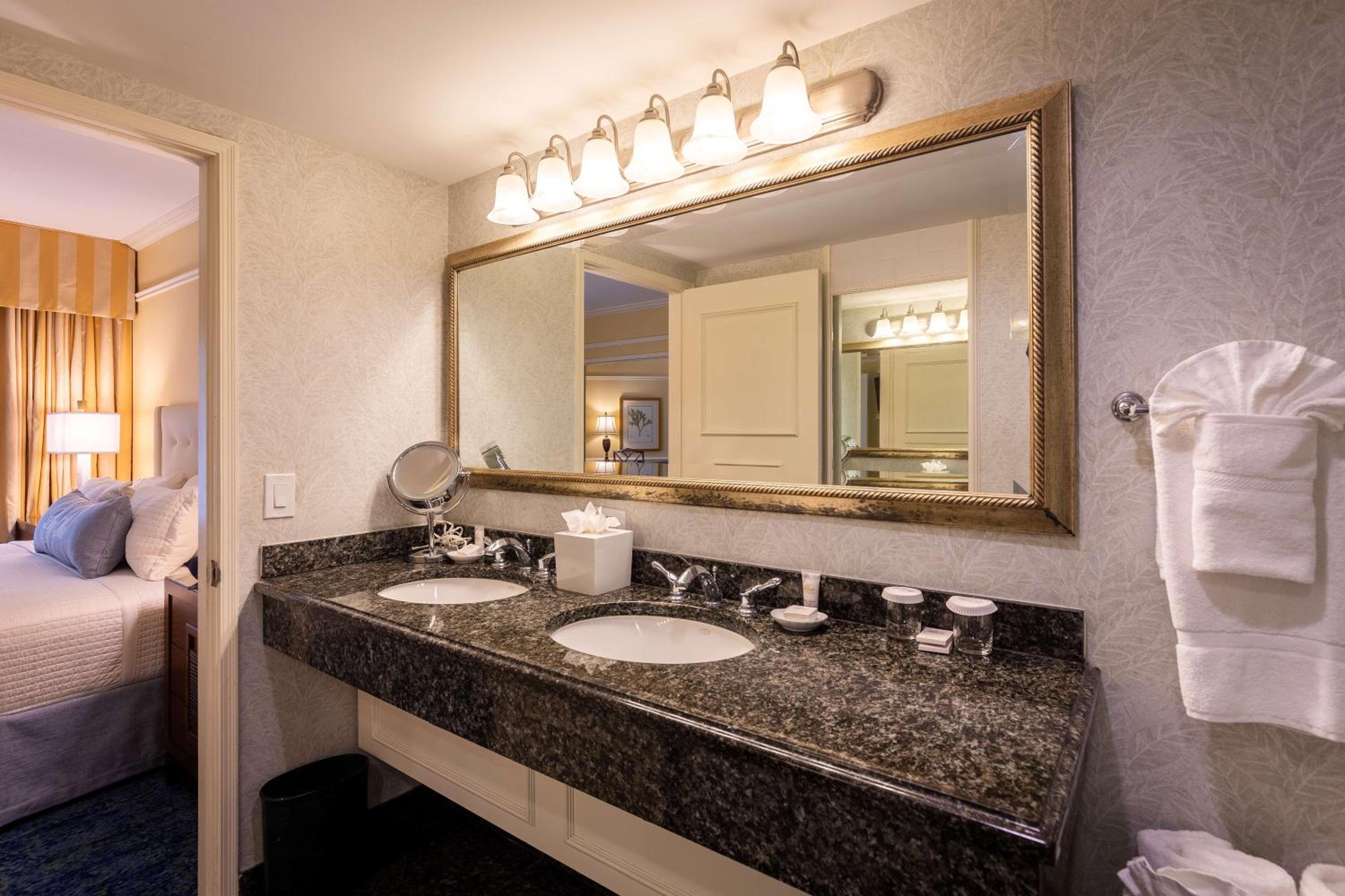 Executive One-Bedroom King Suite - Photo 22