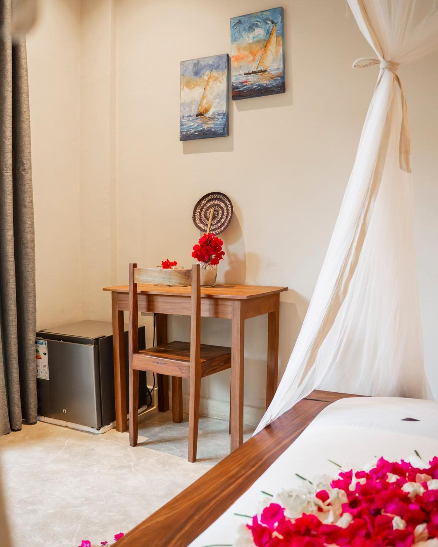 Twin Room with Balcony photo 2