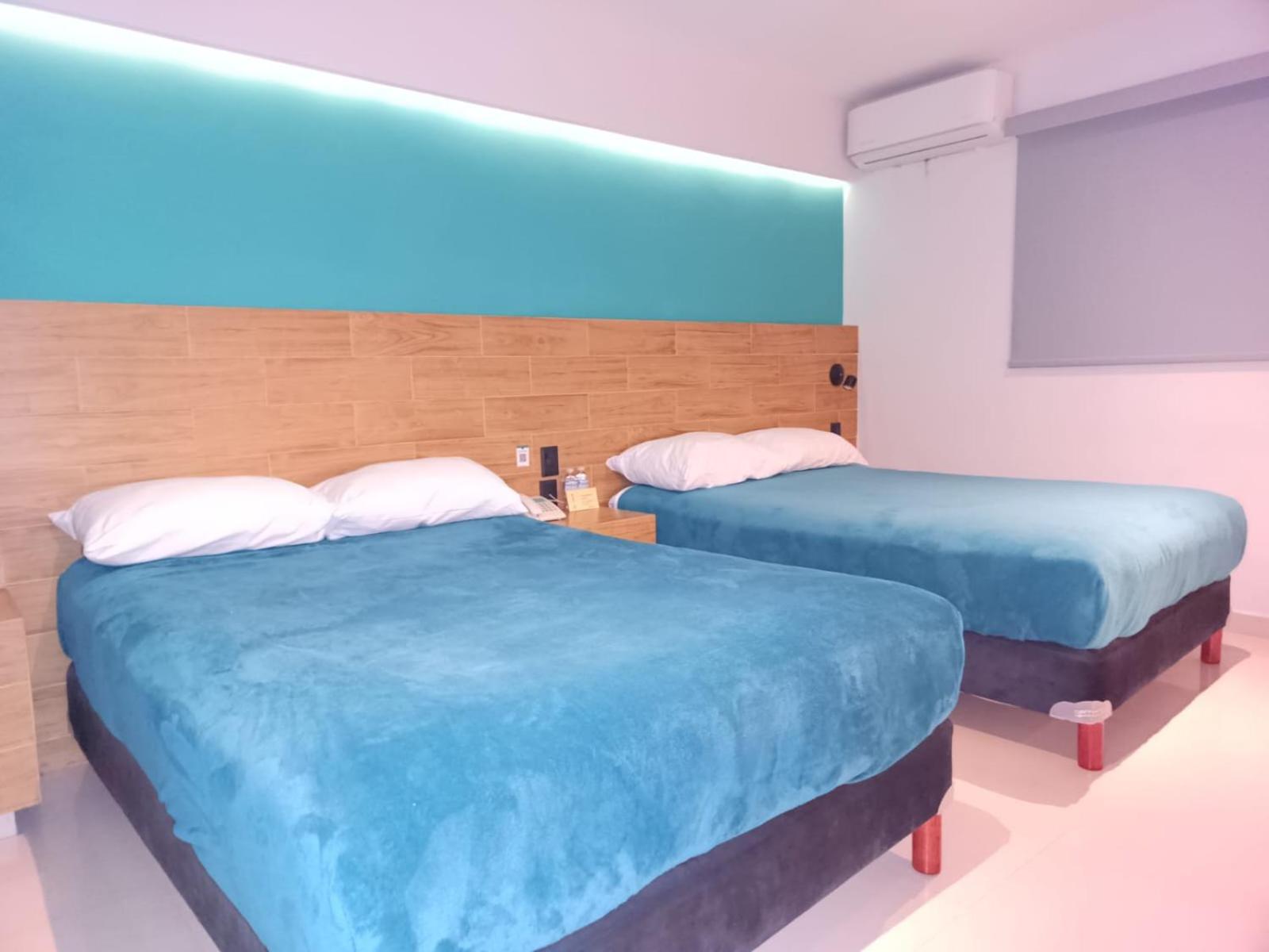 Standard Double Room - Photo 8
