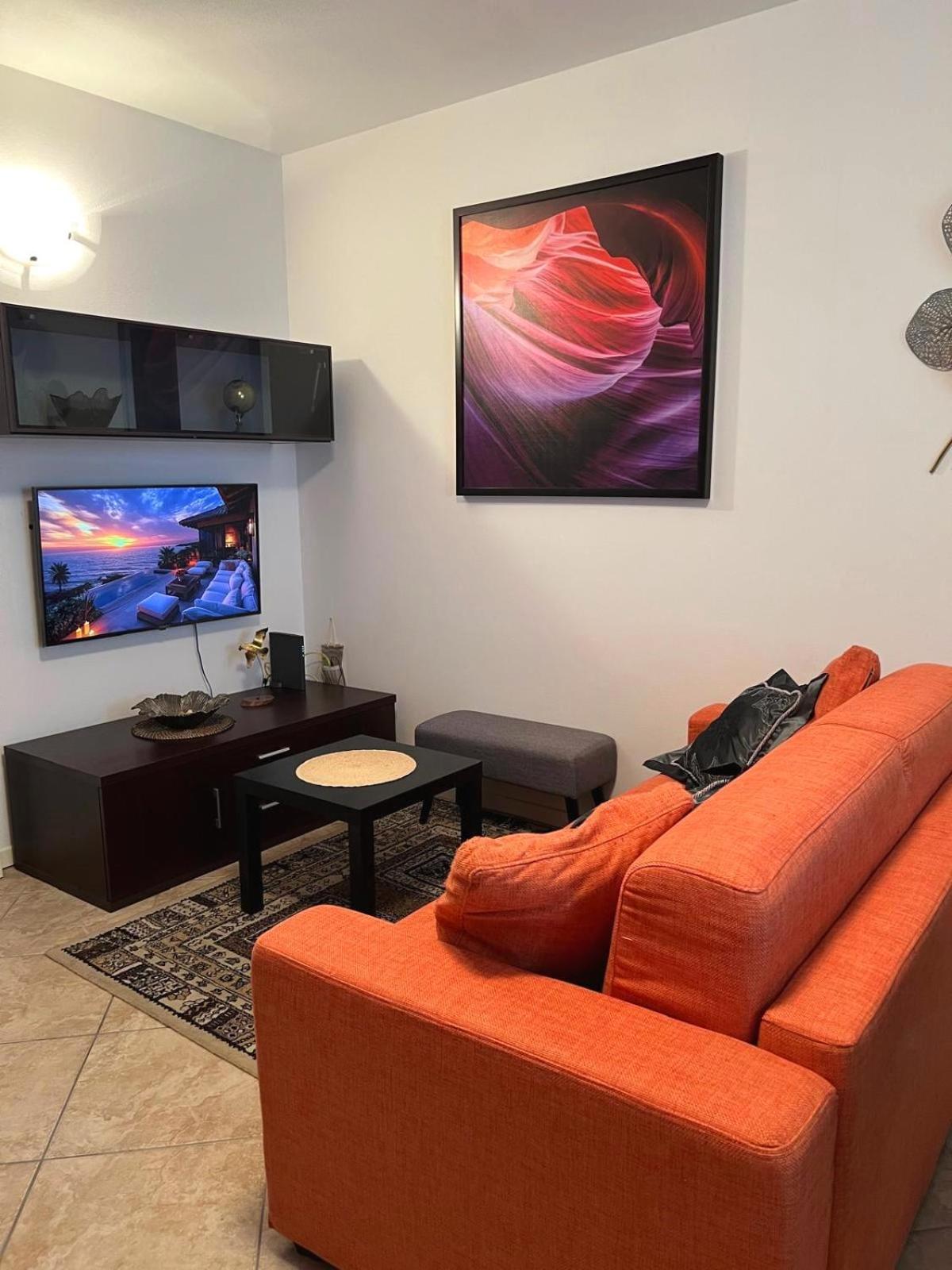 One-Bedroom Deluxe Apartment photo 1