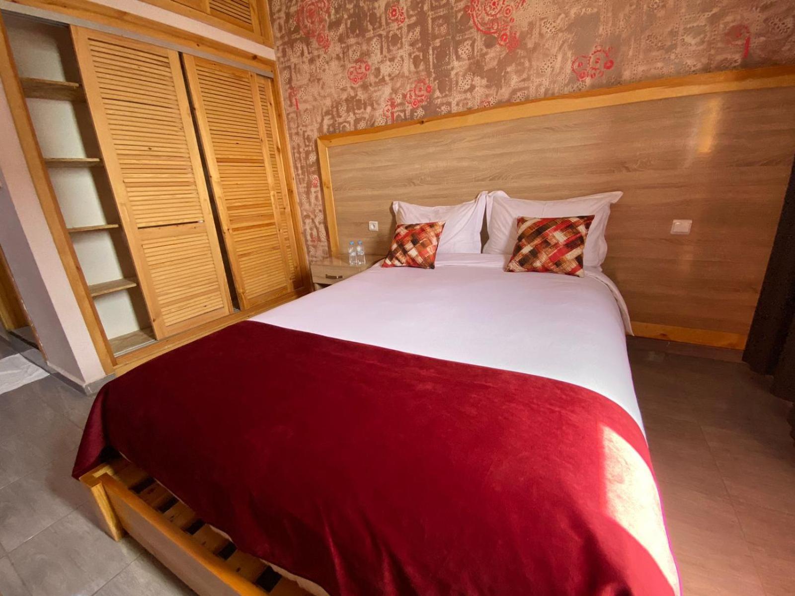 Double Room with Private Bathroom photo 1