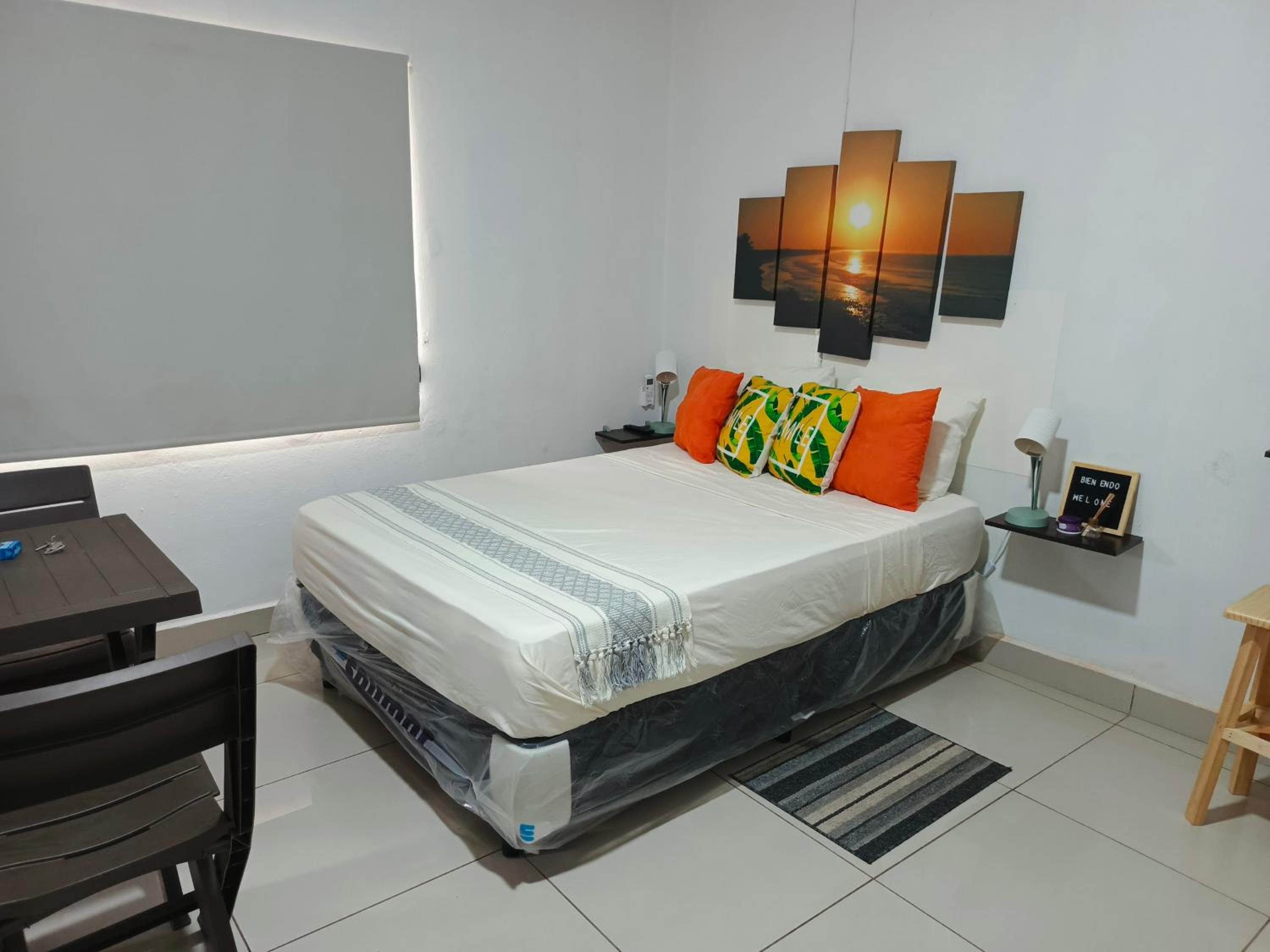 One-Bedroom Apartment photo 2