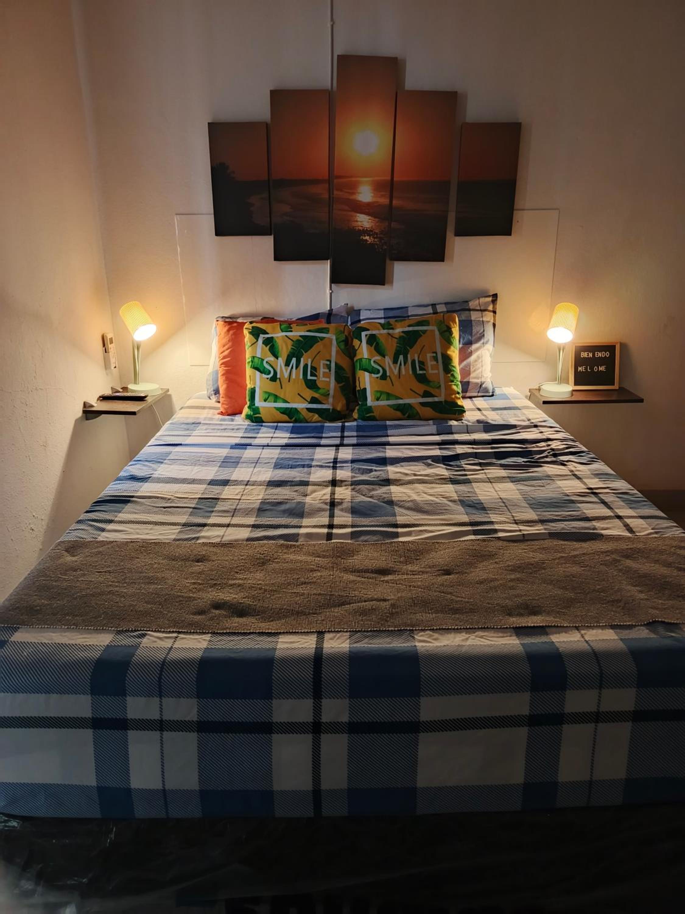 One-Bedroom Apartment photo 1