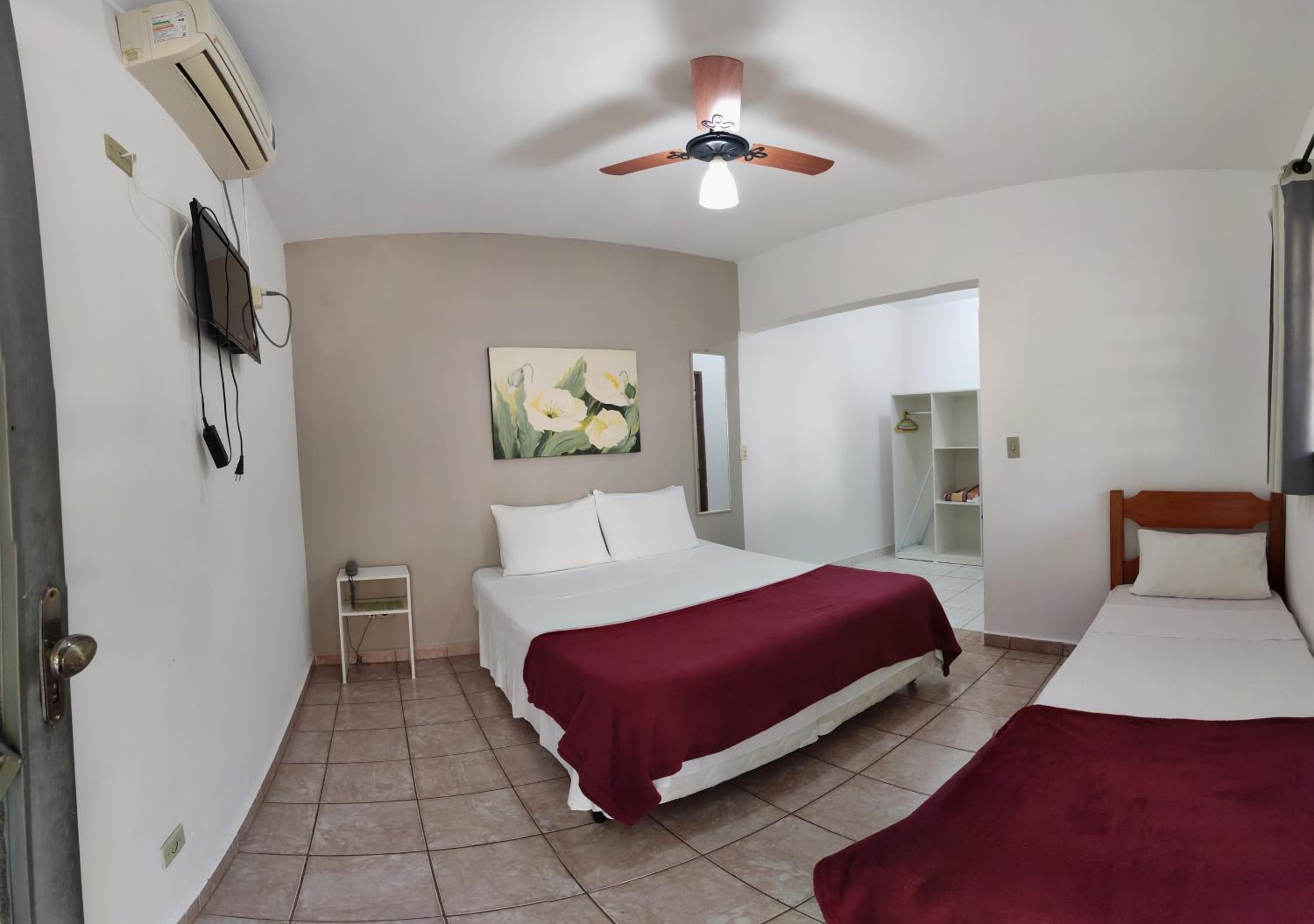 Triple Room photo 3