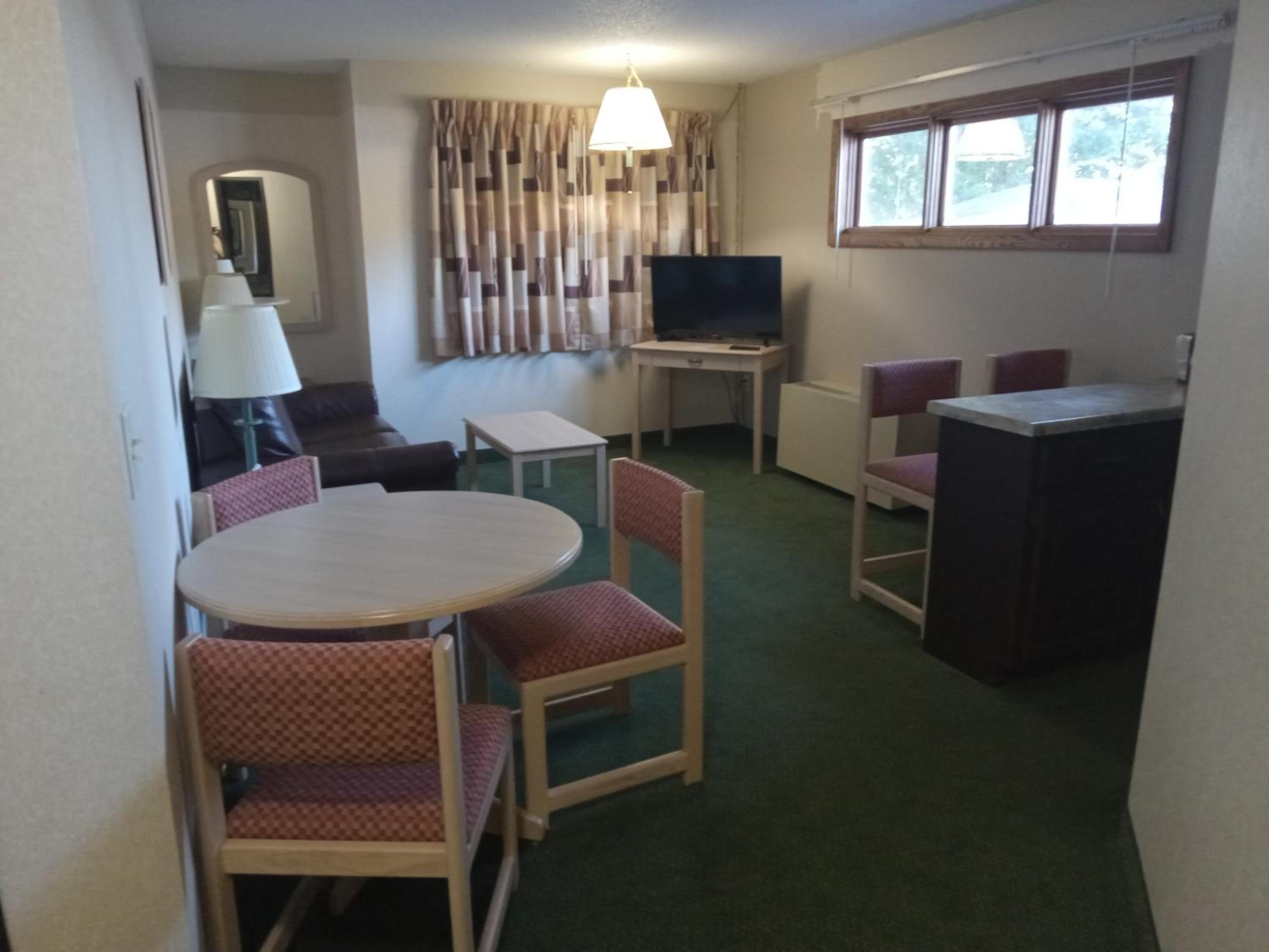 Deluxe Suite photo 1