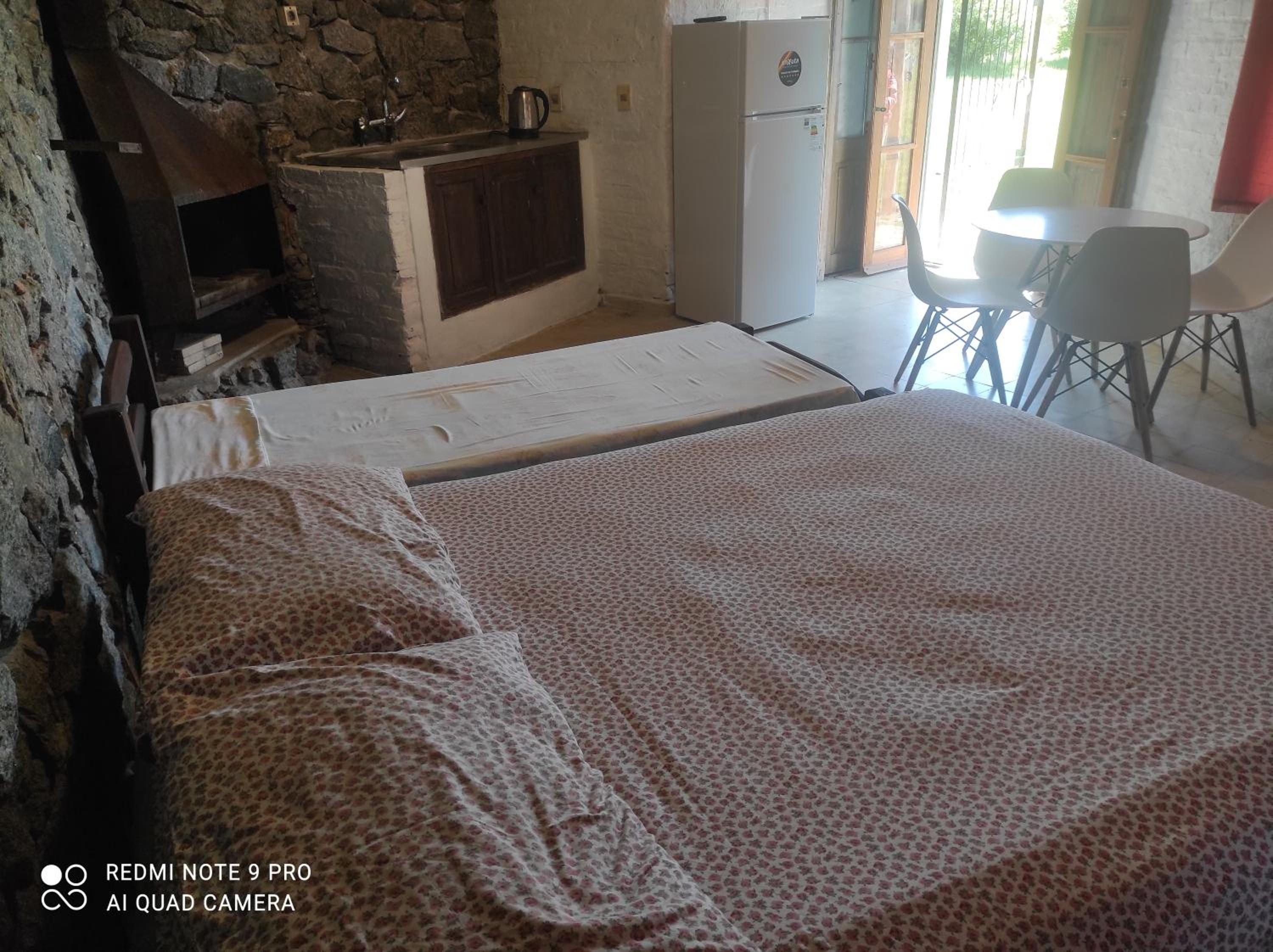 One-Bedroom House photo 1