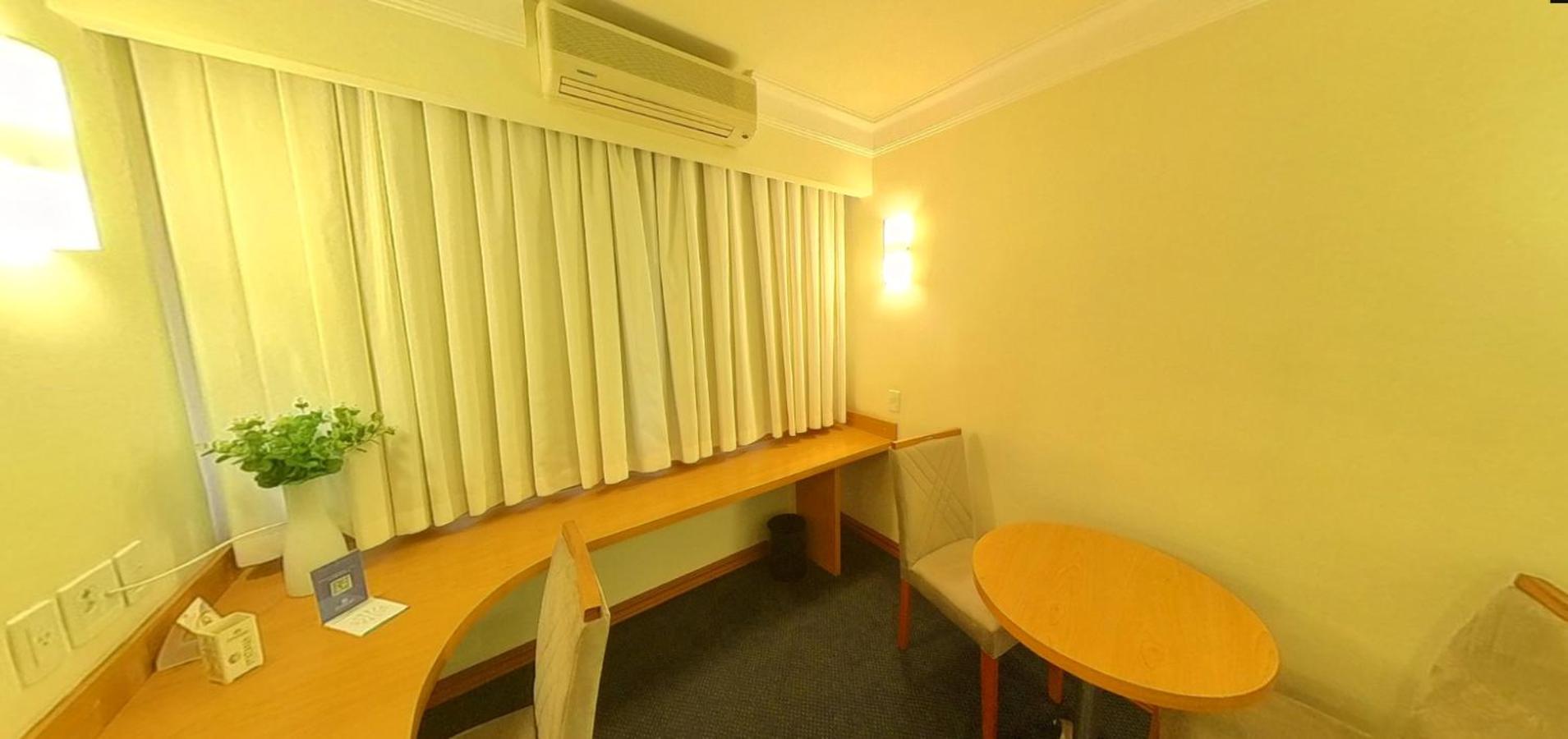 Standard Queen Room photo 1