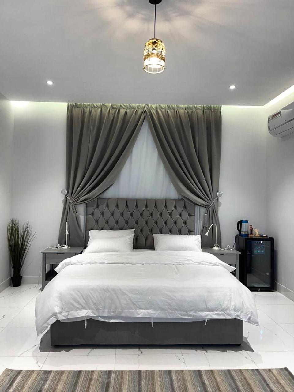 Deluxe Double Or Twin Room photo 1