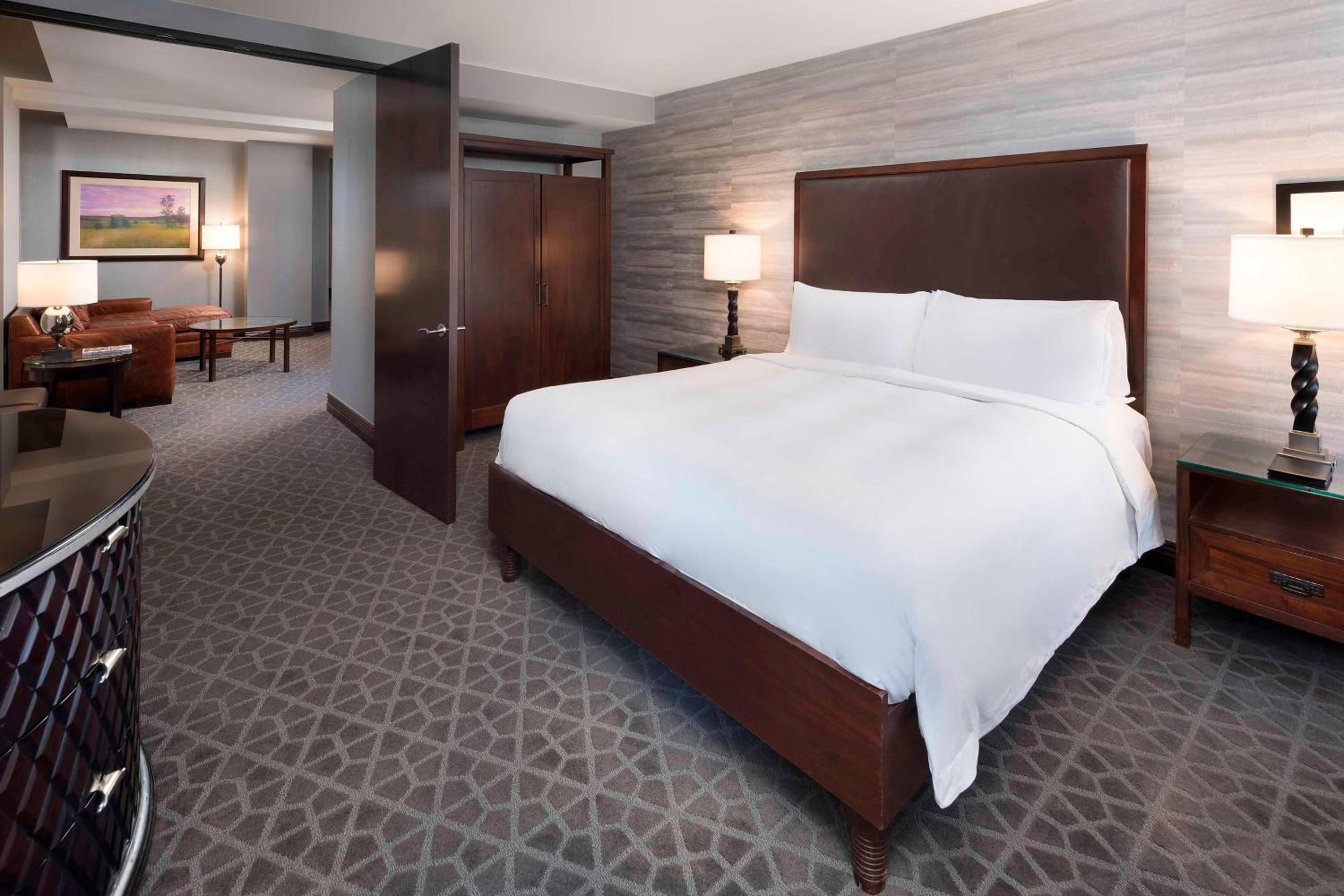 Superior Suite - Photo 2
