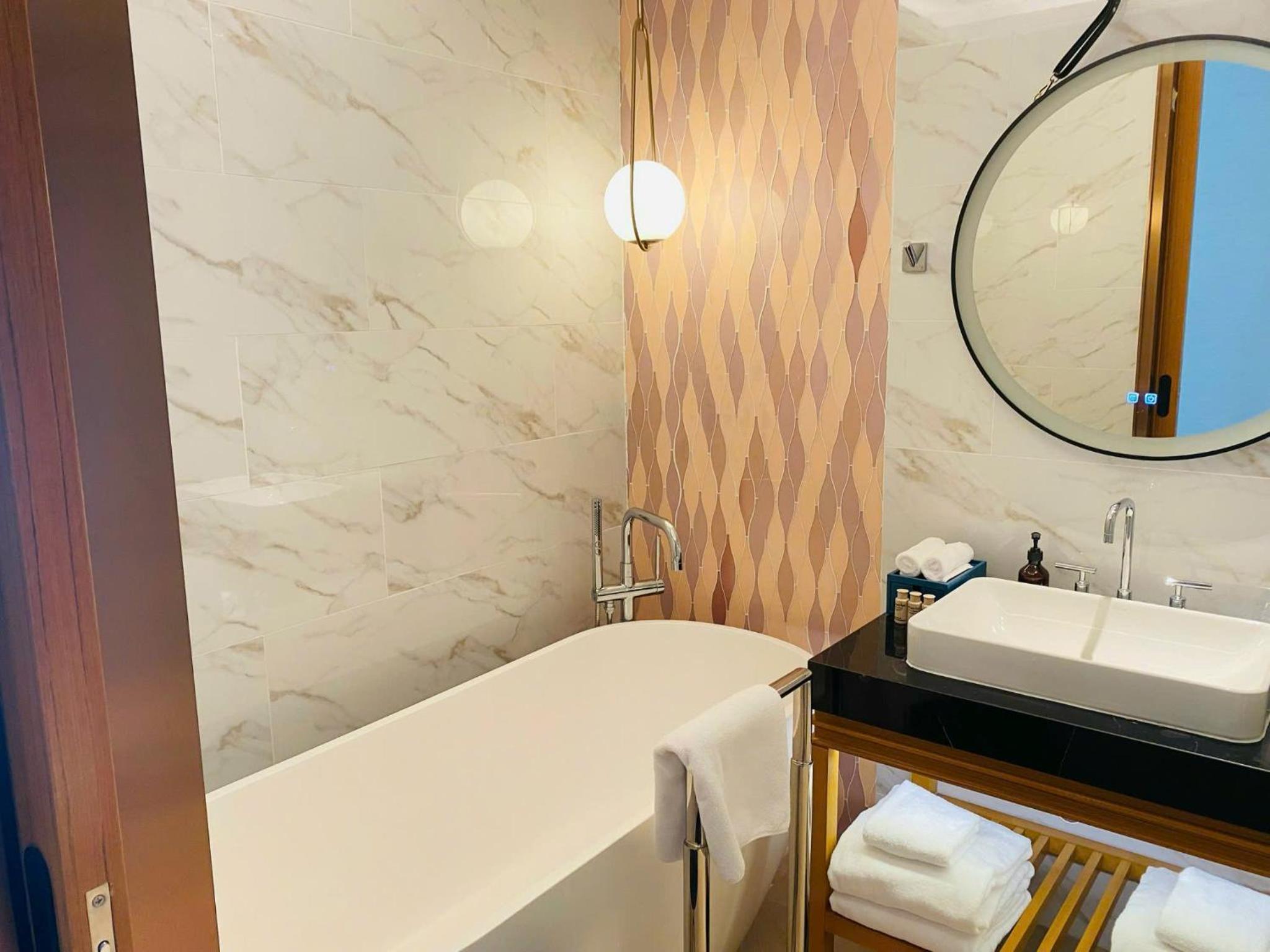 ​Premium Oceanview Double Room - Photo 24